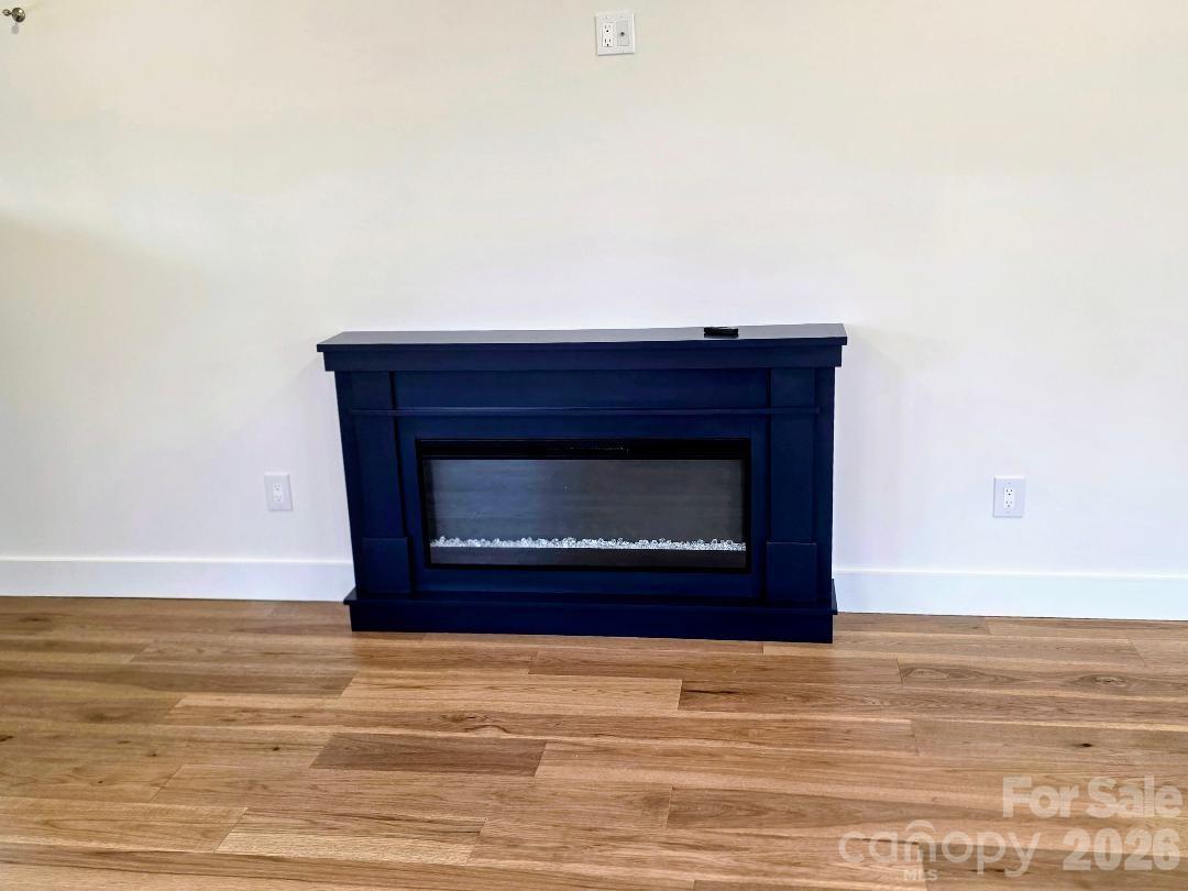 22 Salt Box Haven — Burnsville