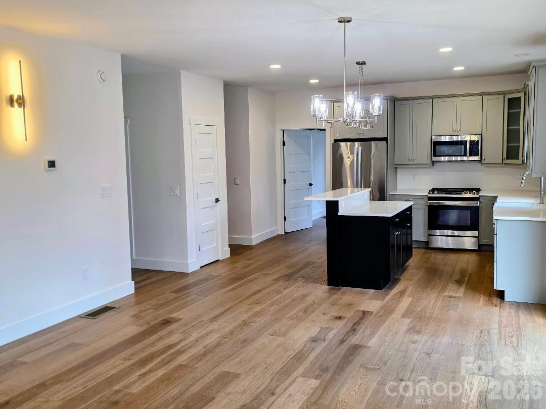22 Salt Box Haven — Burnsville