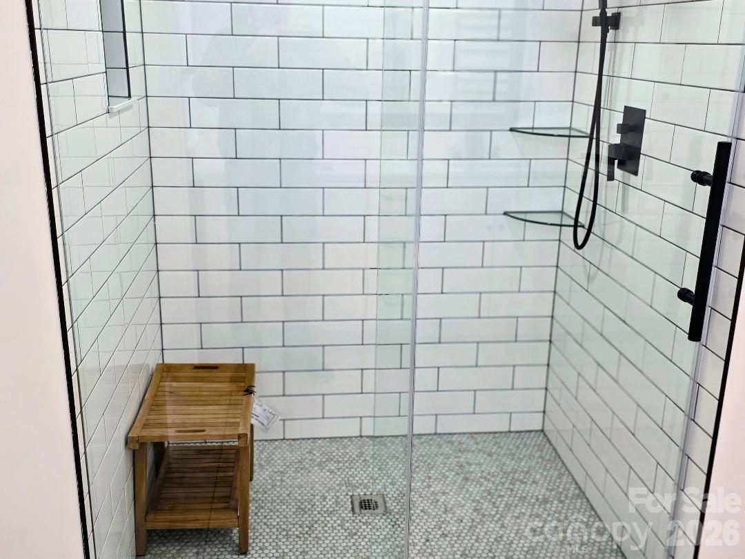 22 Salt Box Haven — Burnsville