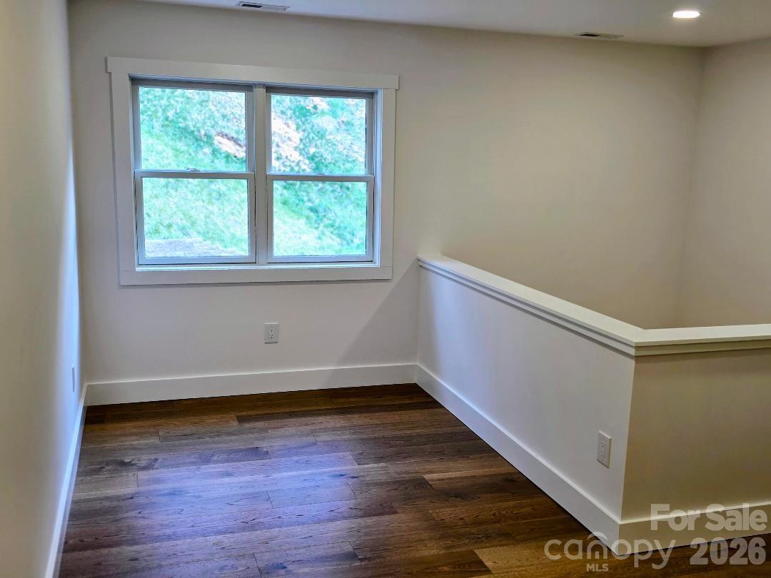 22 Salt Box Haven — Burnsville