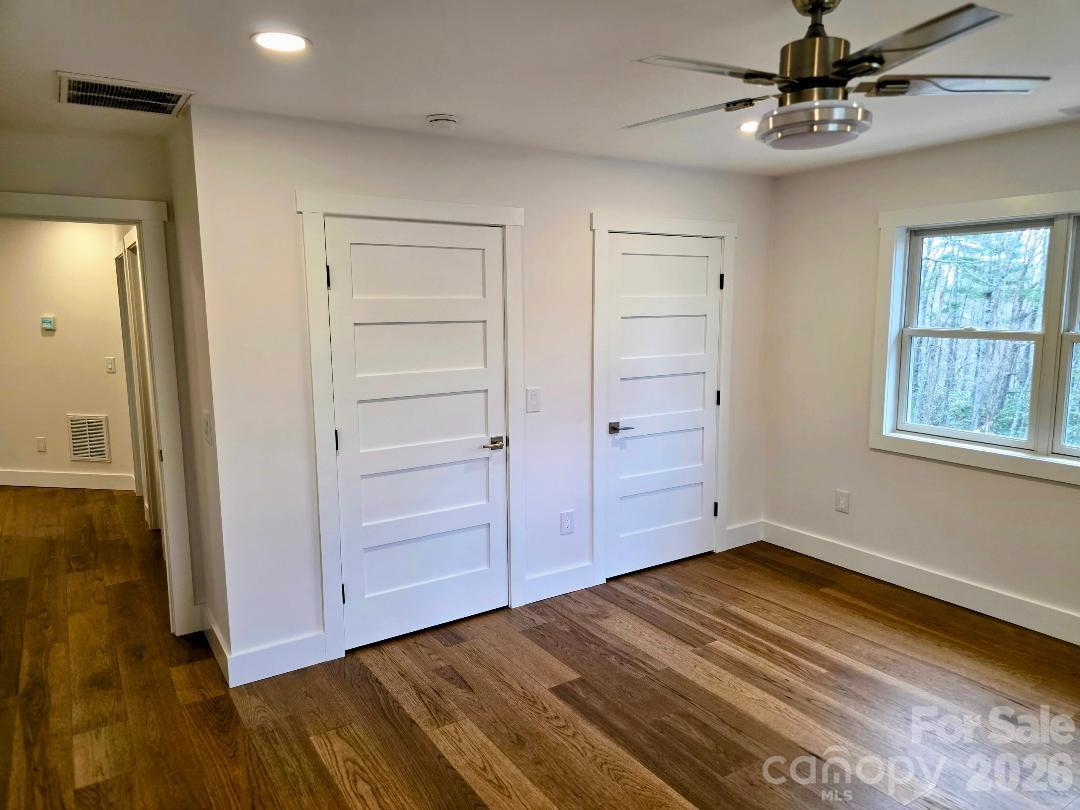 22 Salt Box Haven — Burnsville