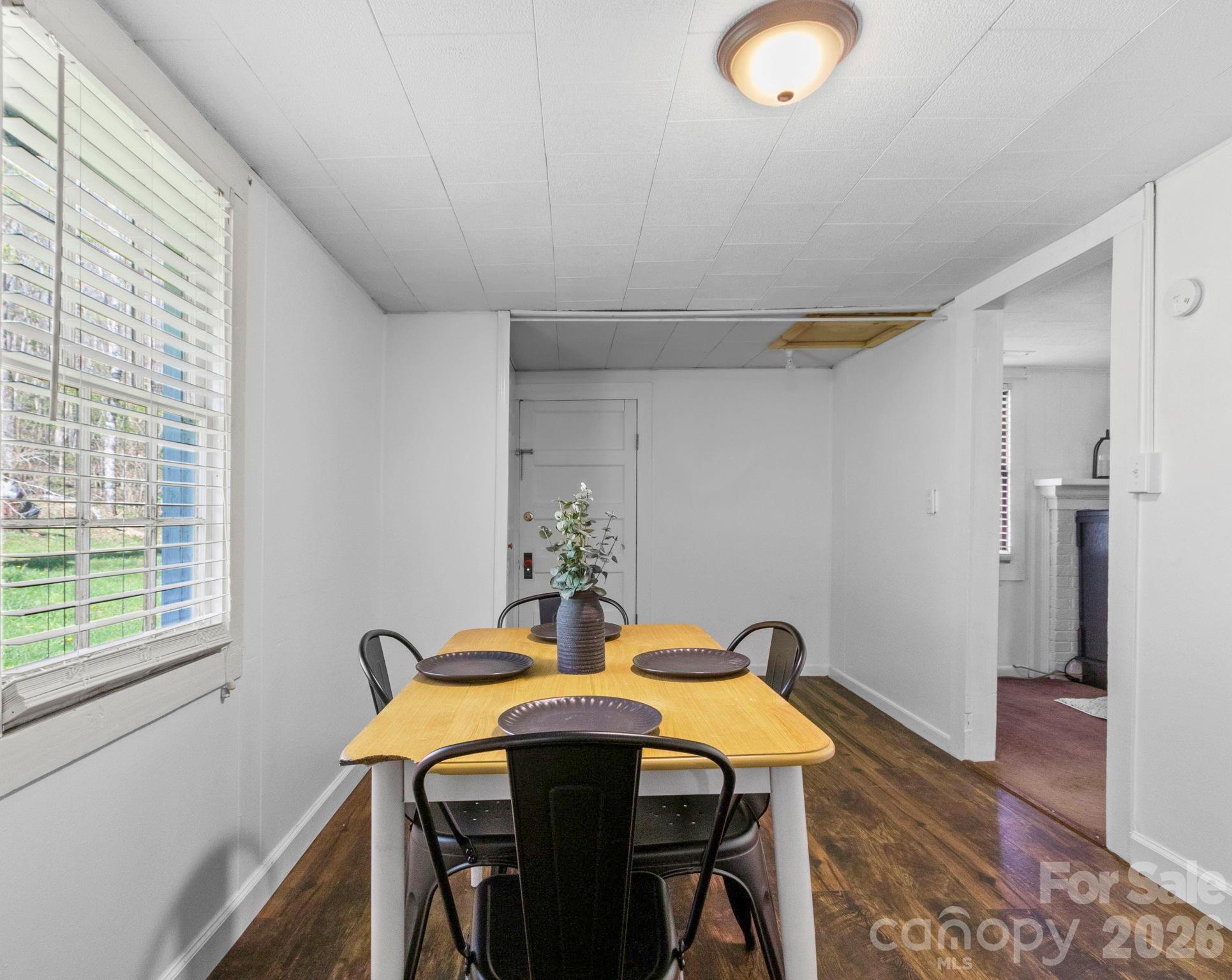 3041 Bald Mountain Road — Burnsville