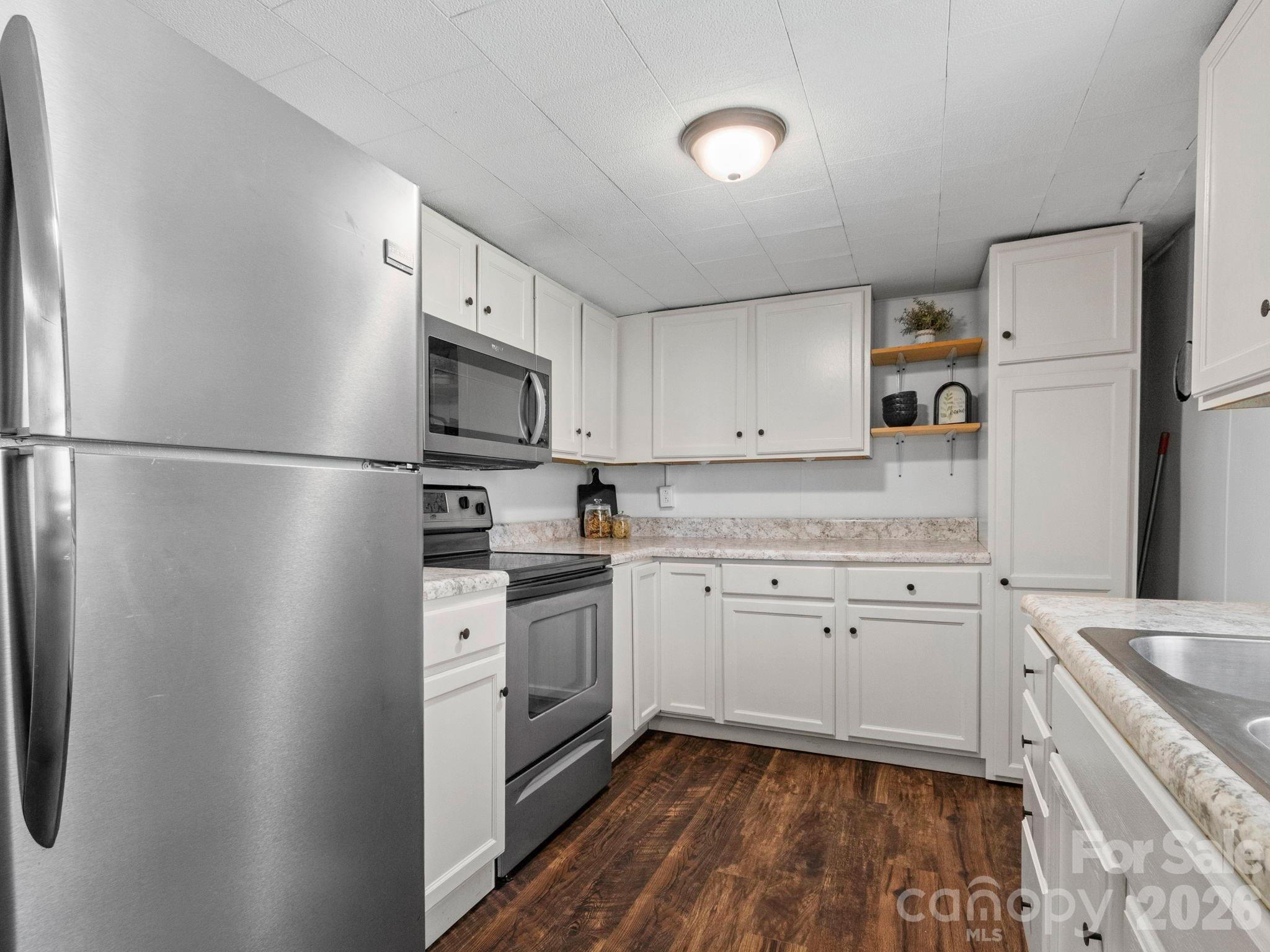 3041 Bald Mountain Road — Burnsville