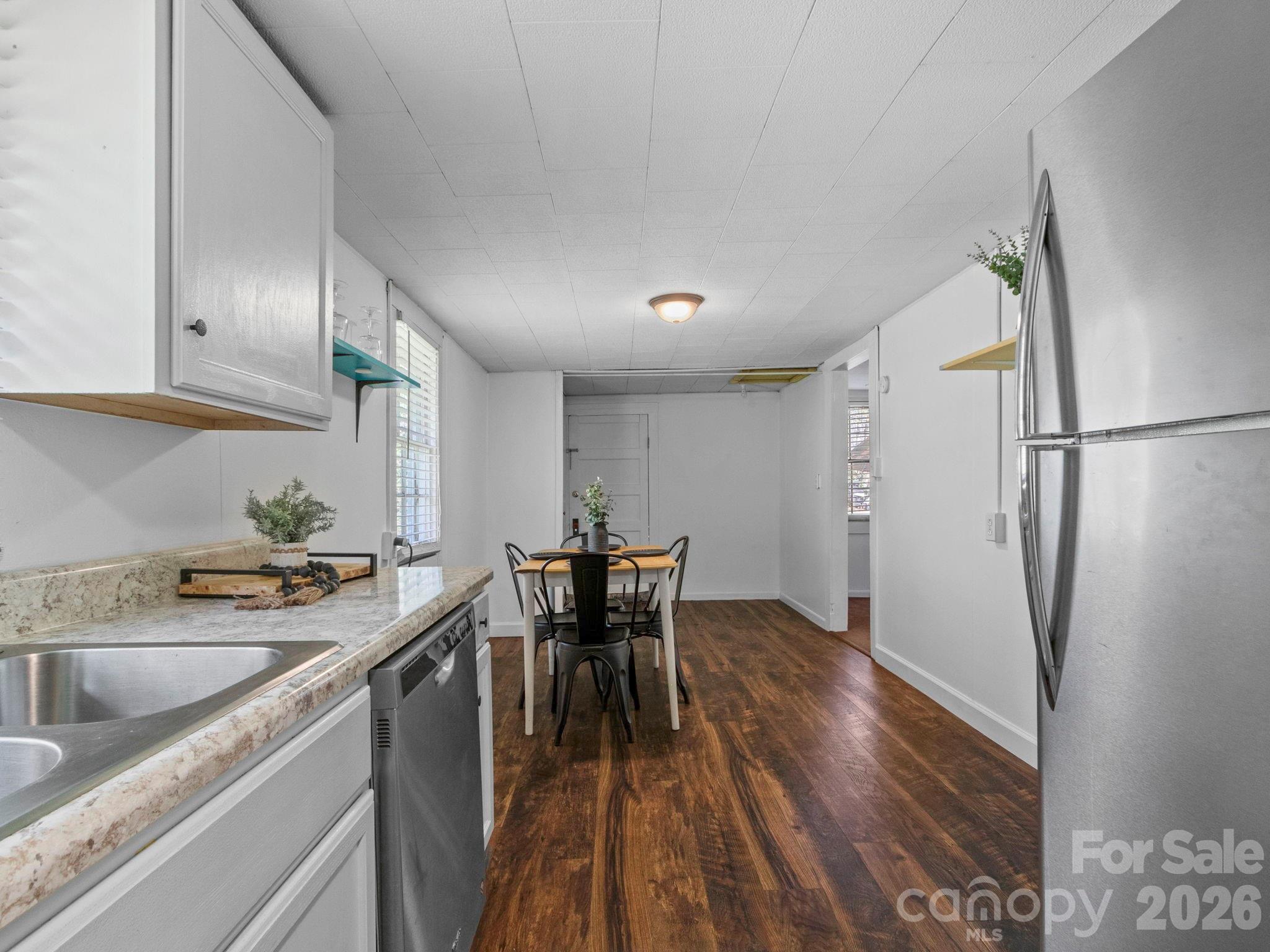 3041 Bald Mountain Road — Burnsville
