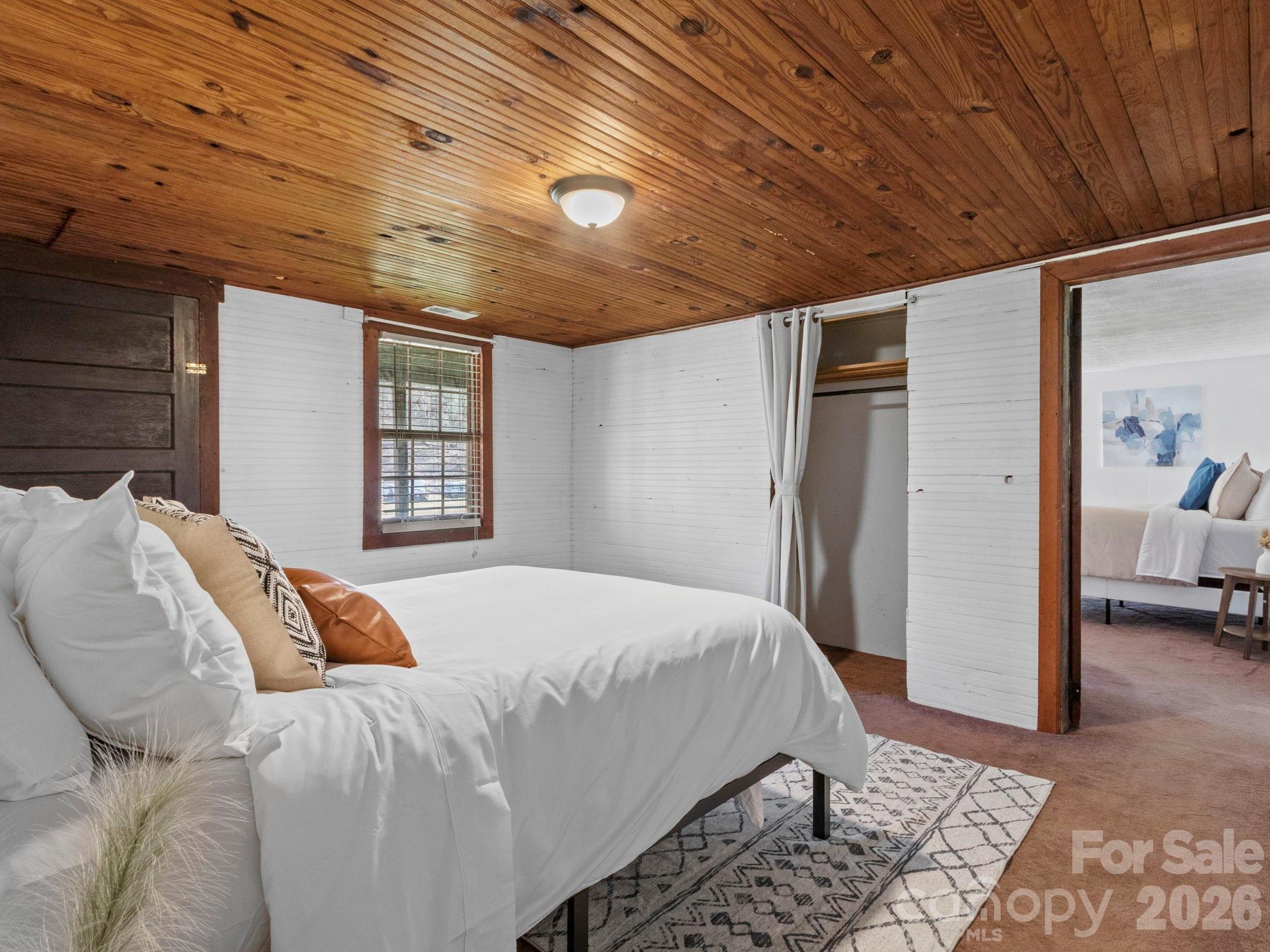 3041 Bald Mountain Road — Burnsville