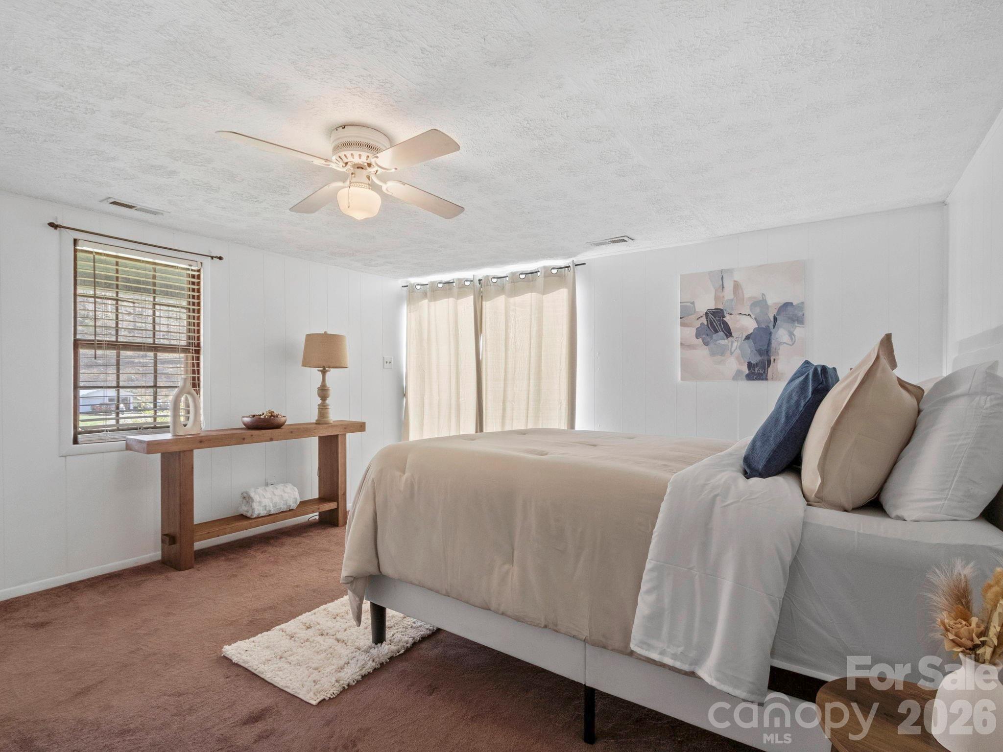 3041 Bald Mountain Road — Burnsville