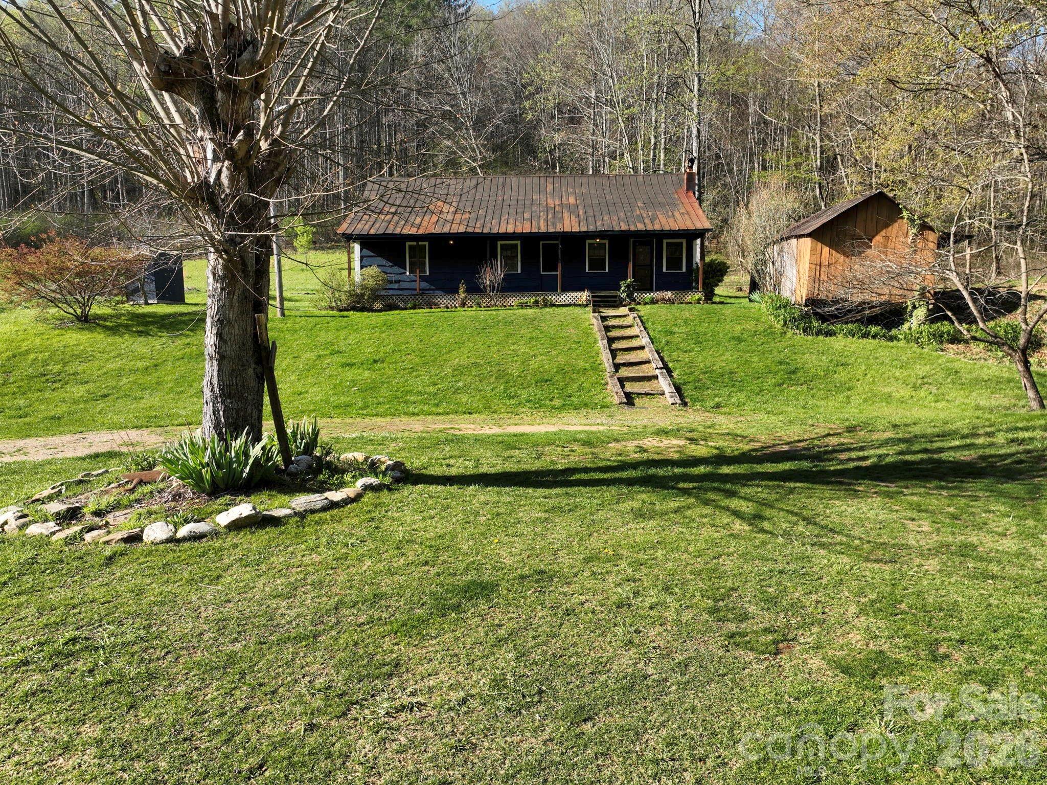 3041 Bald Mountain Road — Burnsville