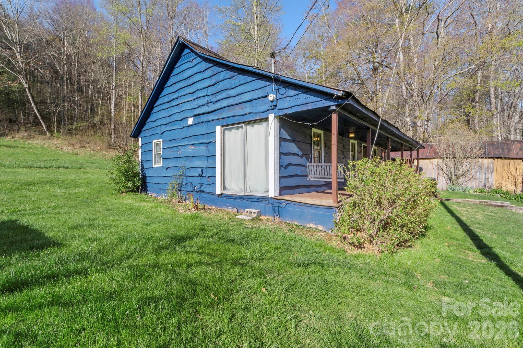 3041 Bald Mountain Road — Burnsville