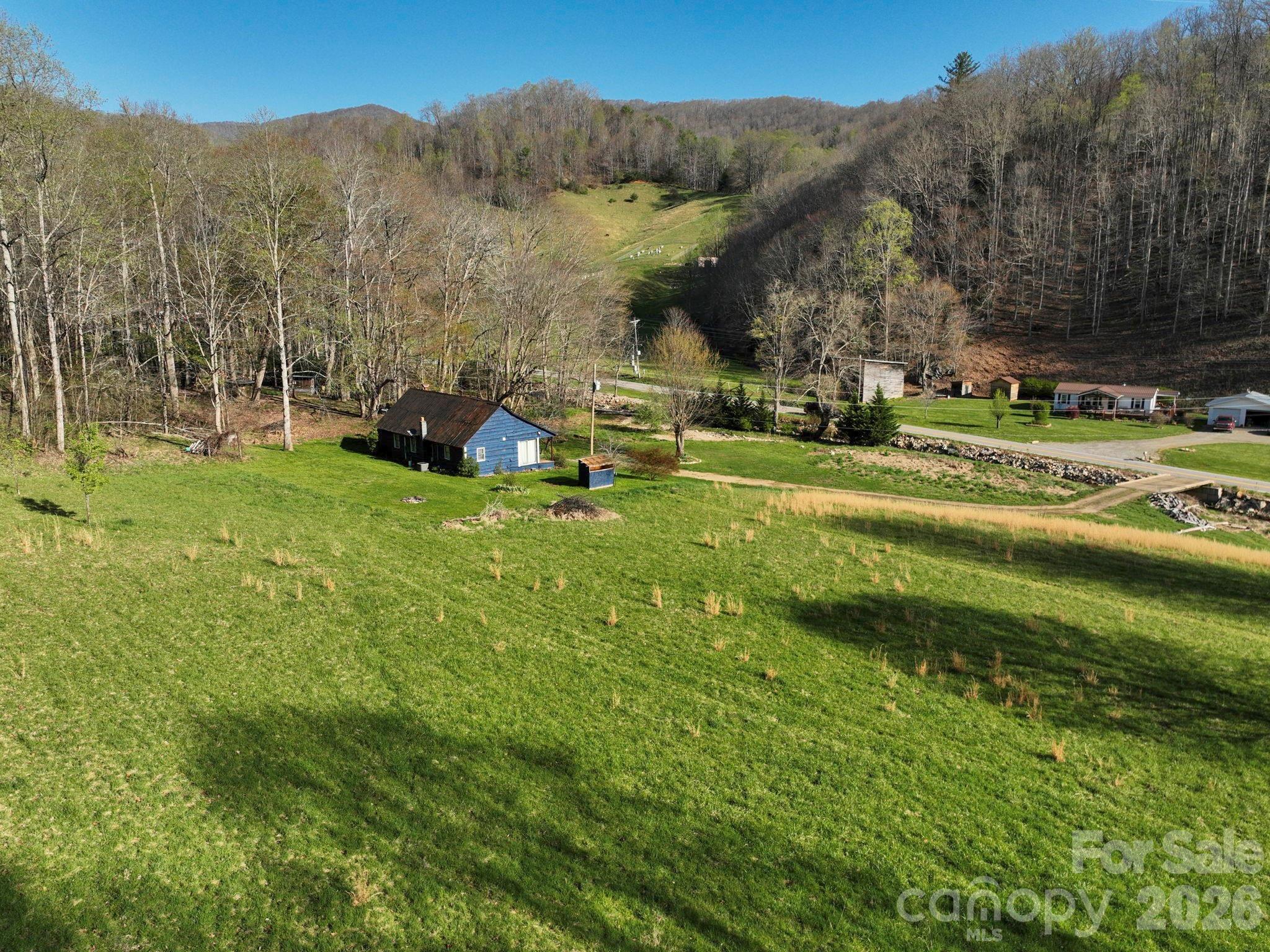 3041 Bald Mountain Road — Burnsville