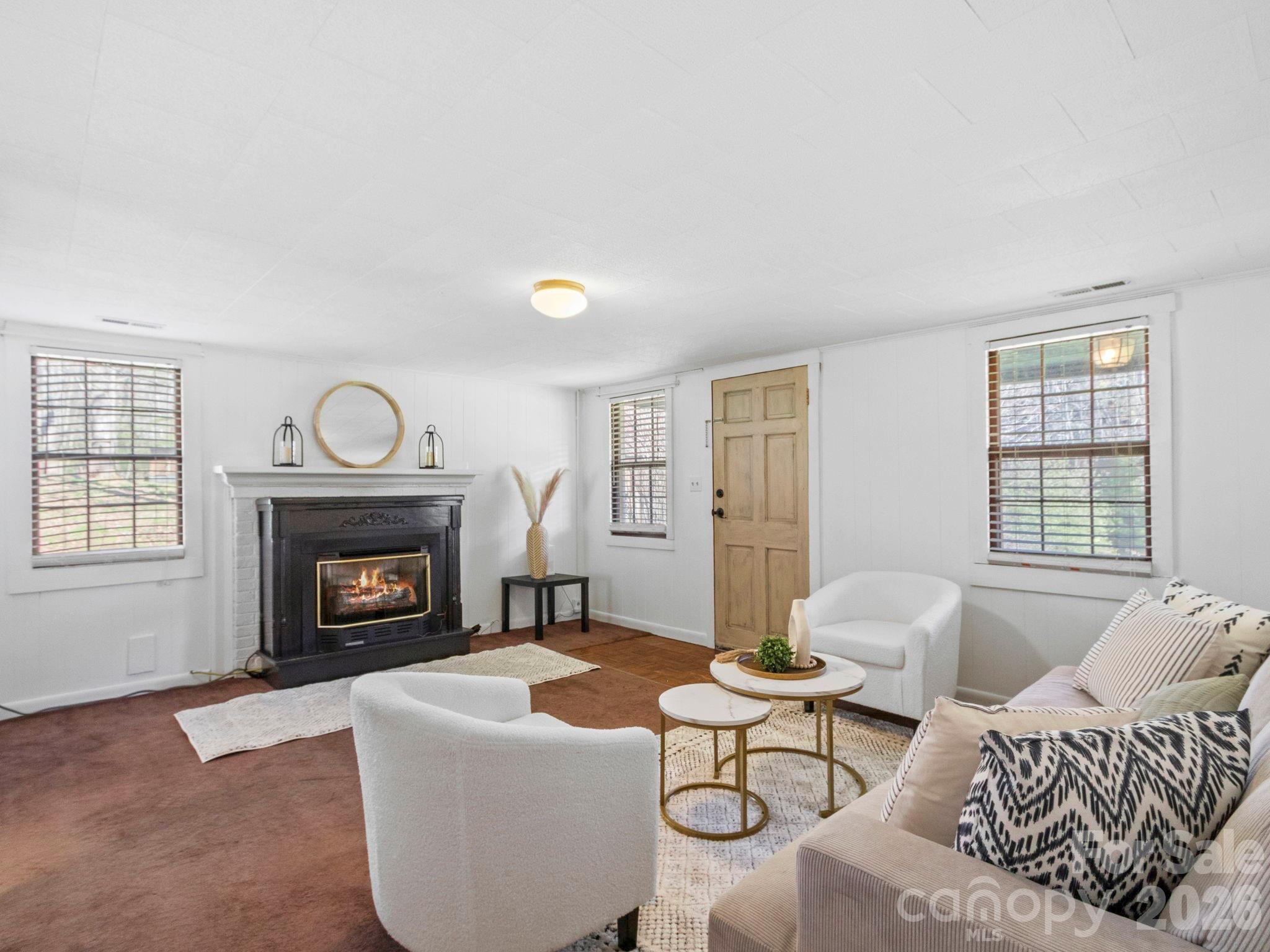3041 Bald Mountain Road — Burnsville
