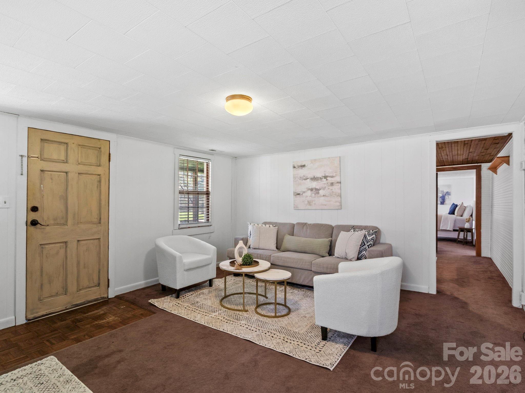 3041 Bald Mountain Road — Burnsville