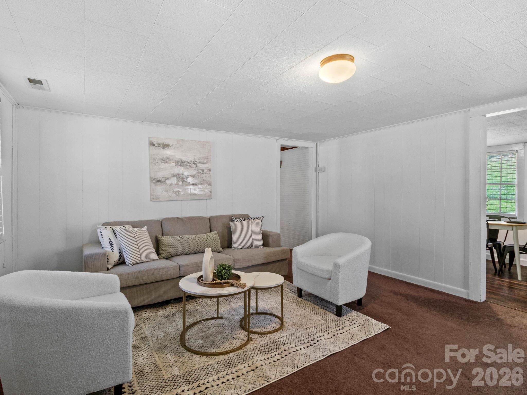 3041 Bald Mountain Road — Burnsville