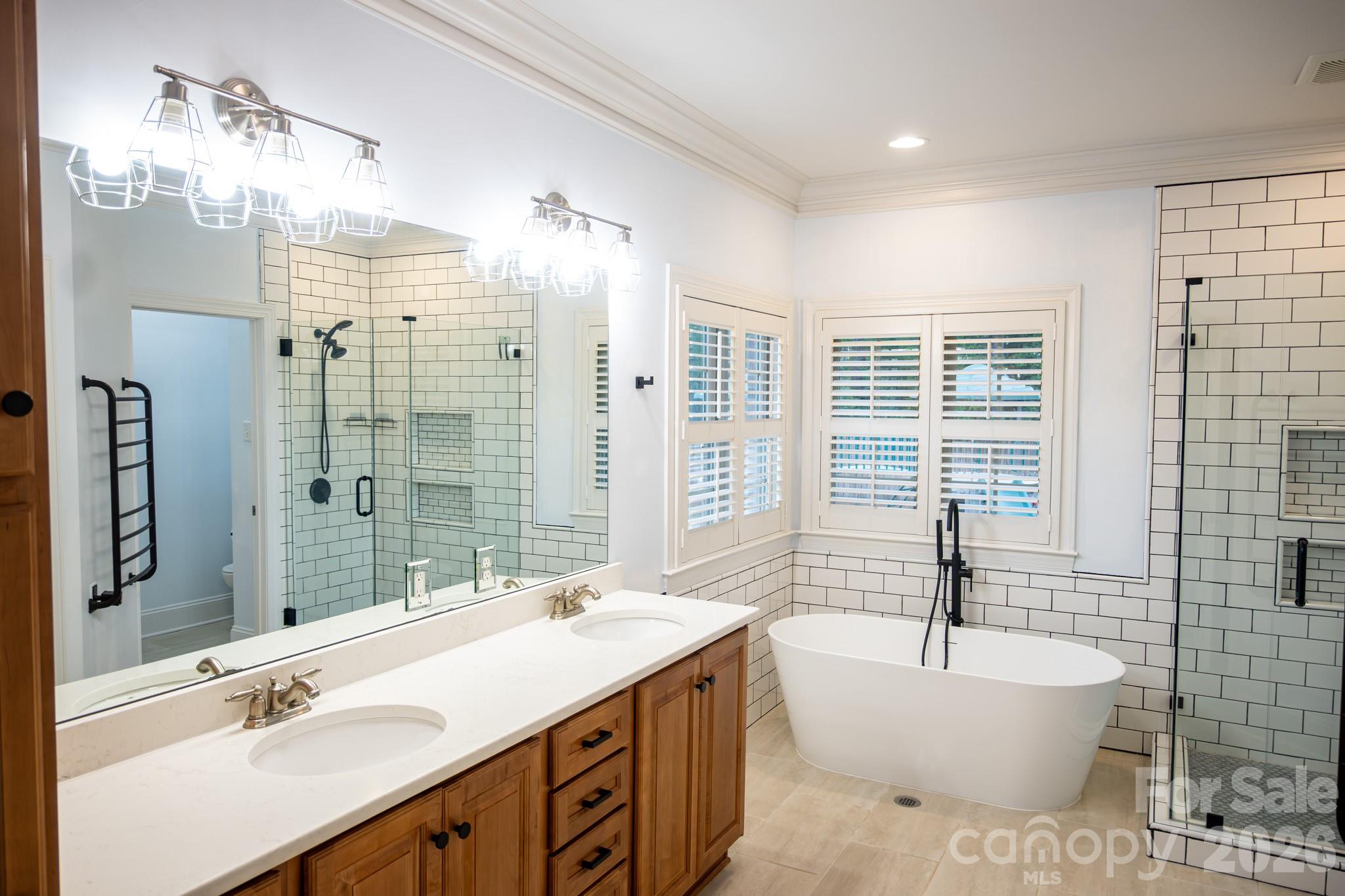 435 Crowders Bluff Court — Clover
