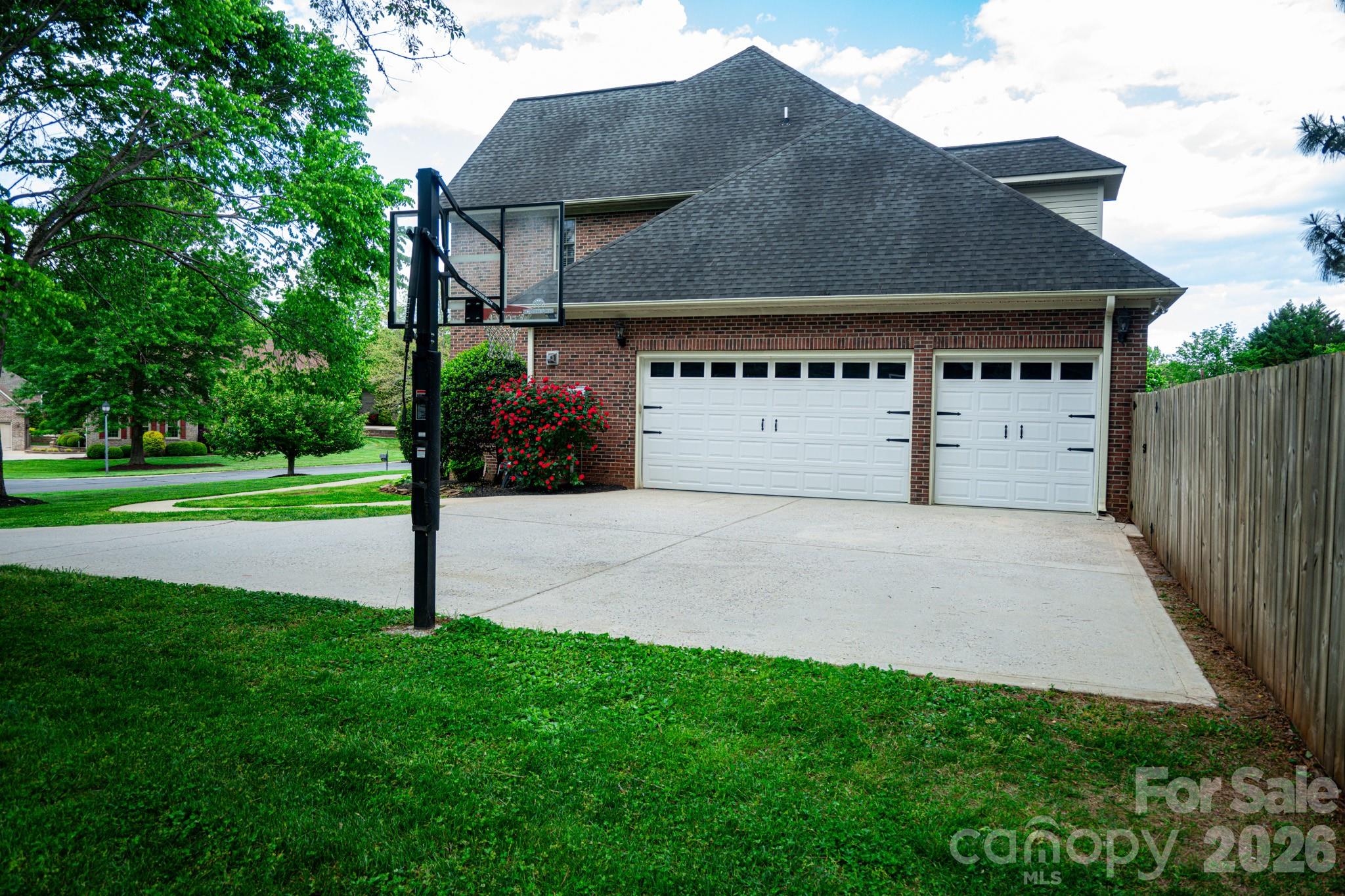 435 Crowders Bluff Court — Clover