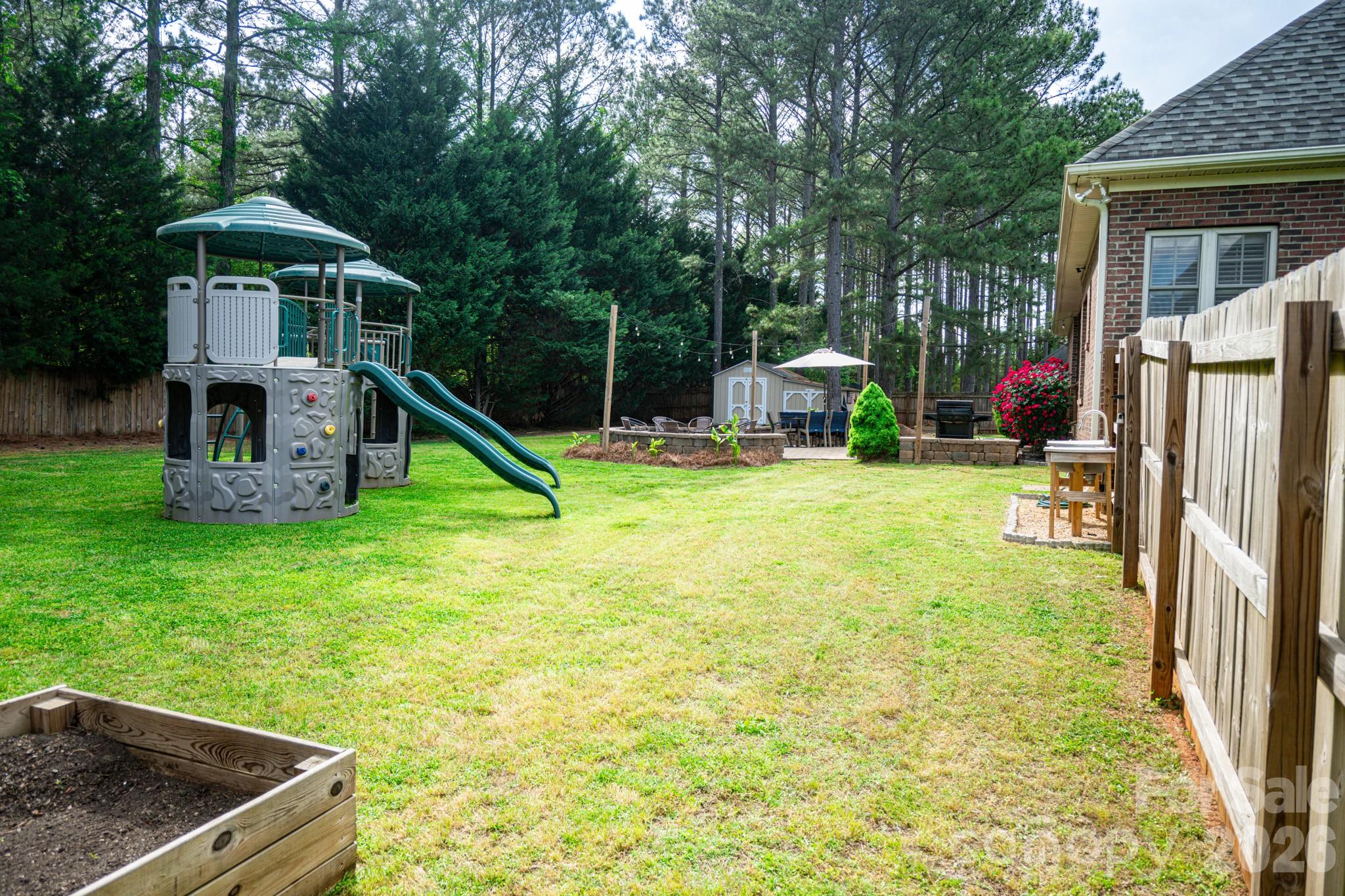 435 Crowders Bluff Court — Clover