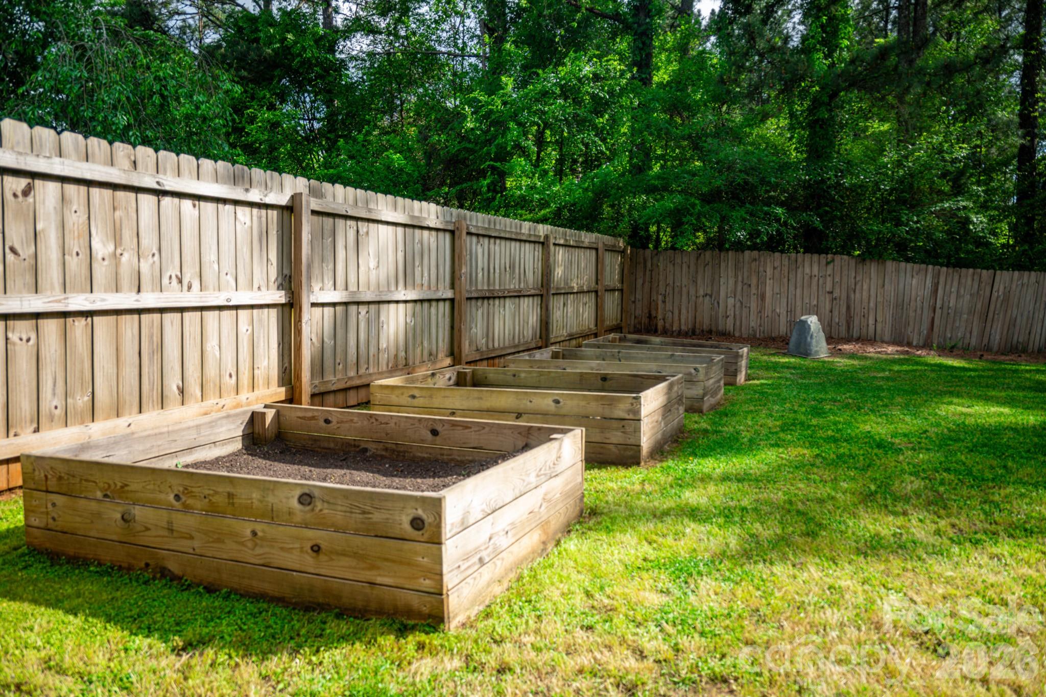 435 Crowders Bluff Court — Clover