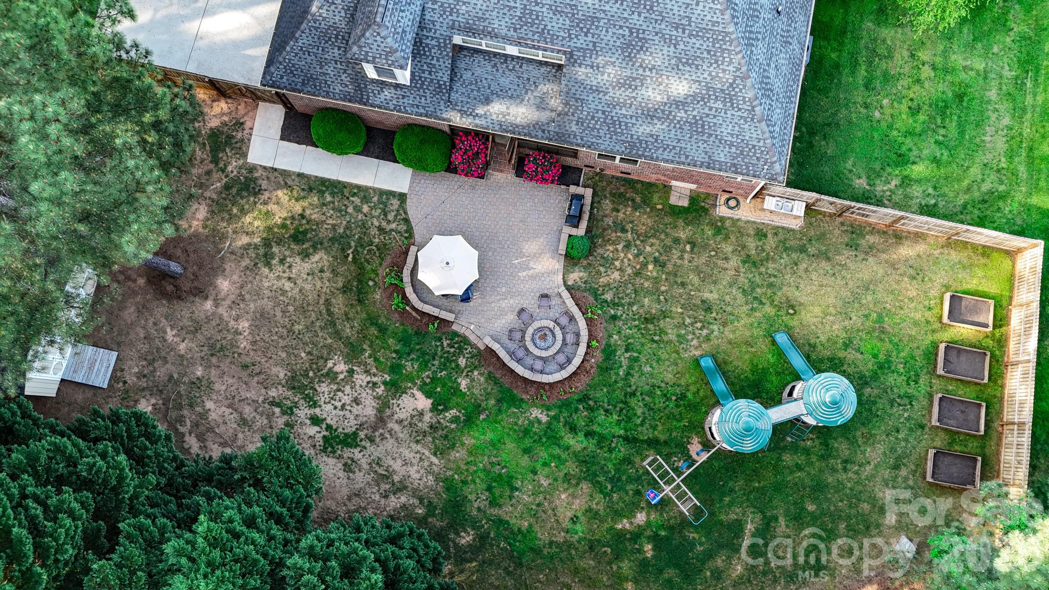 435 Crowders Bluff Court — Clover