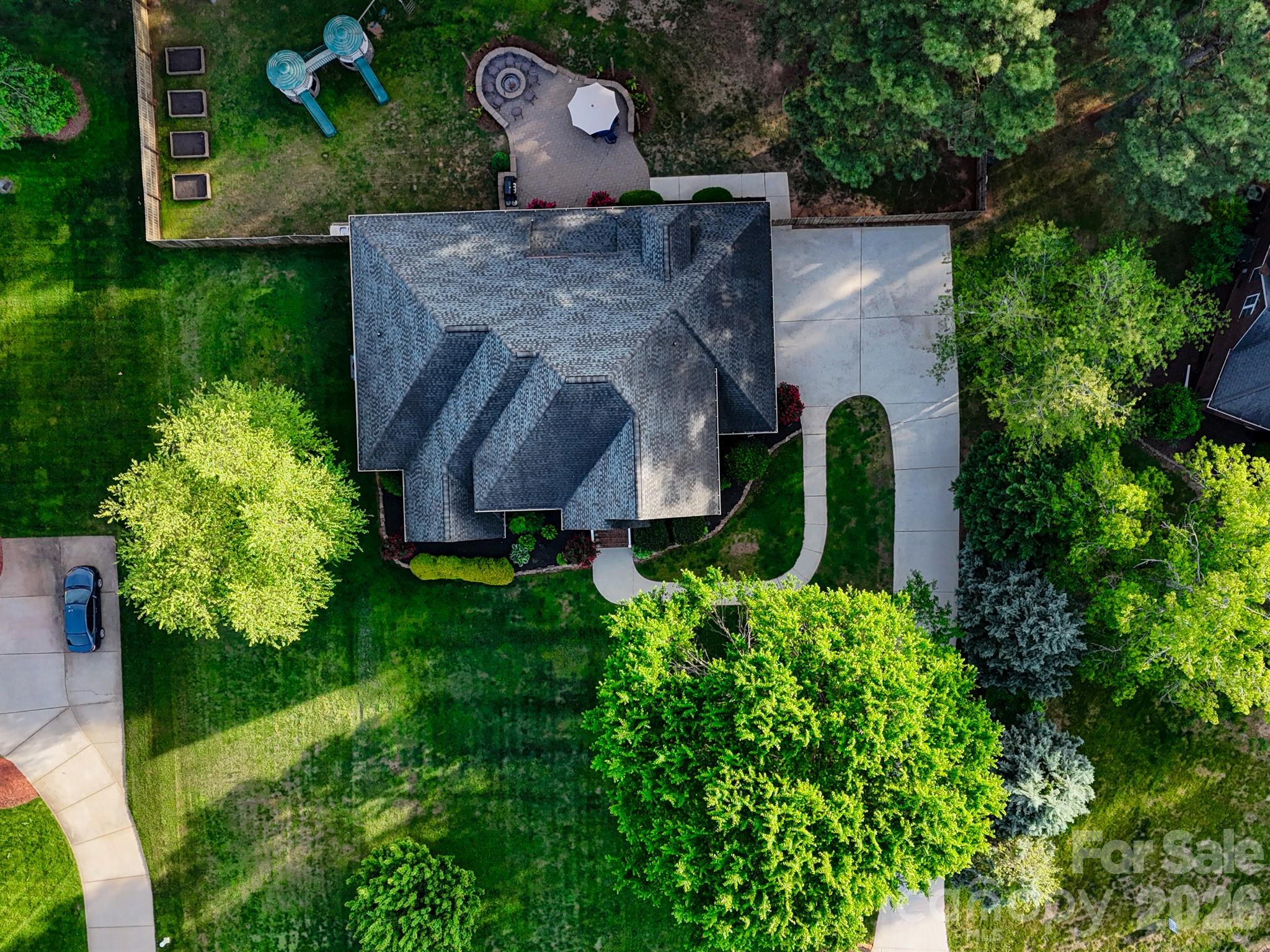 435 Crowders Bluff Court — Clover