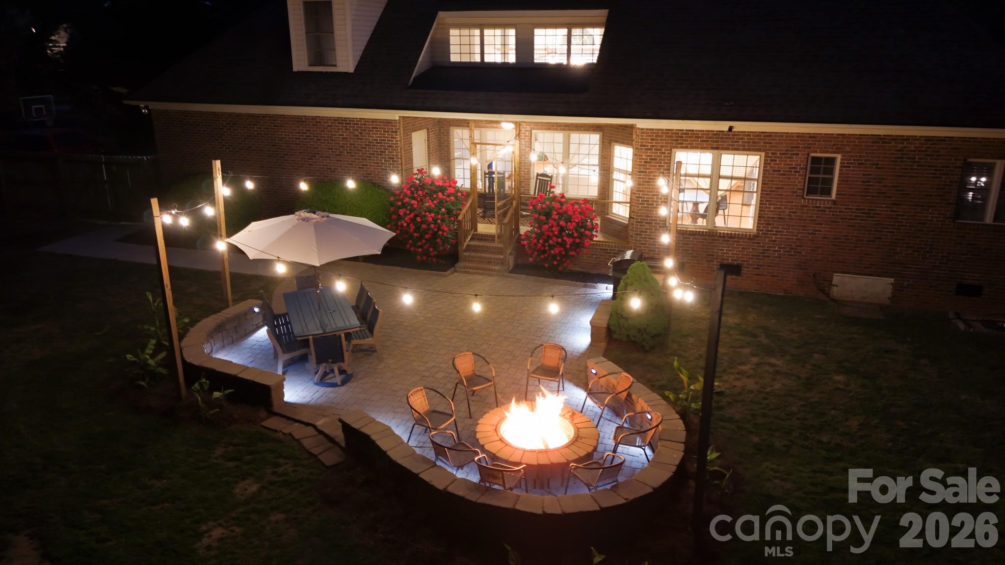 435 Crowders Bluff Court — Clover