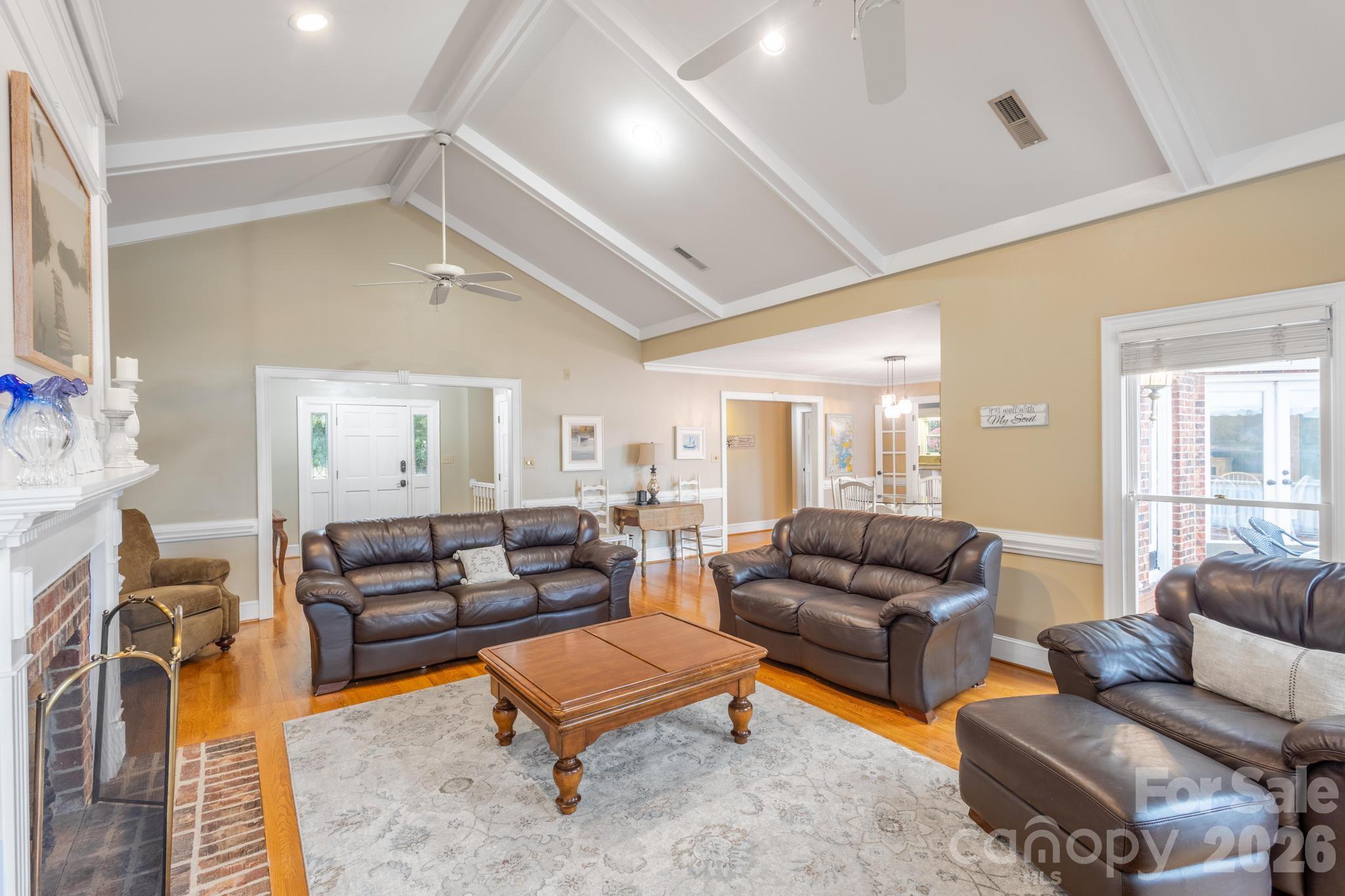 185 Willow Point Road — Troutman