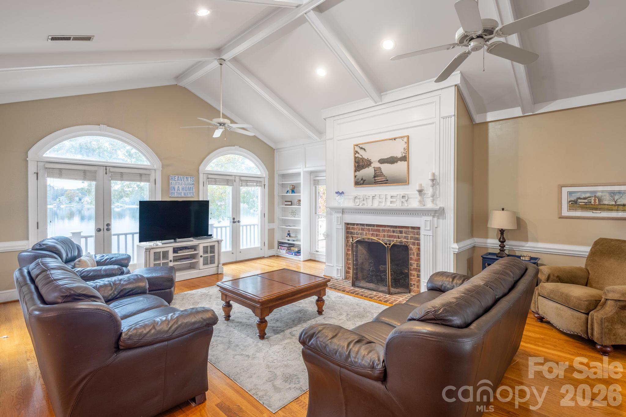 185 Willow Point Road — Troutman