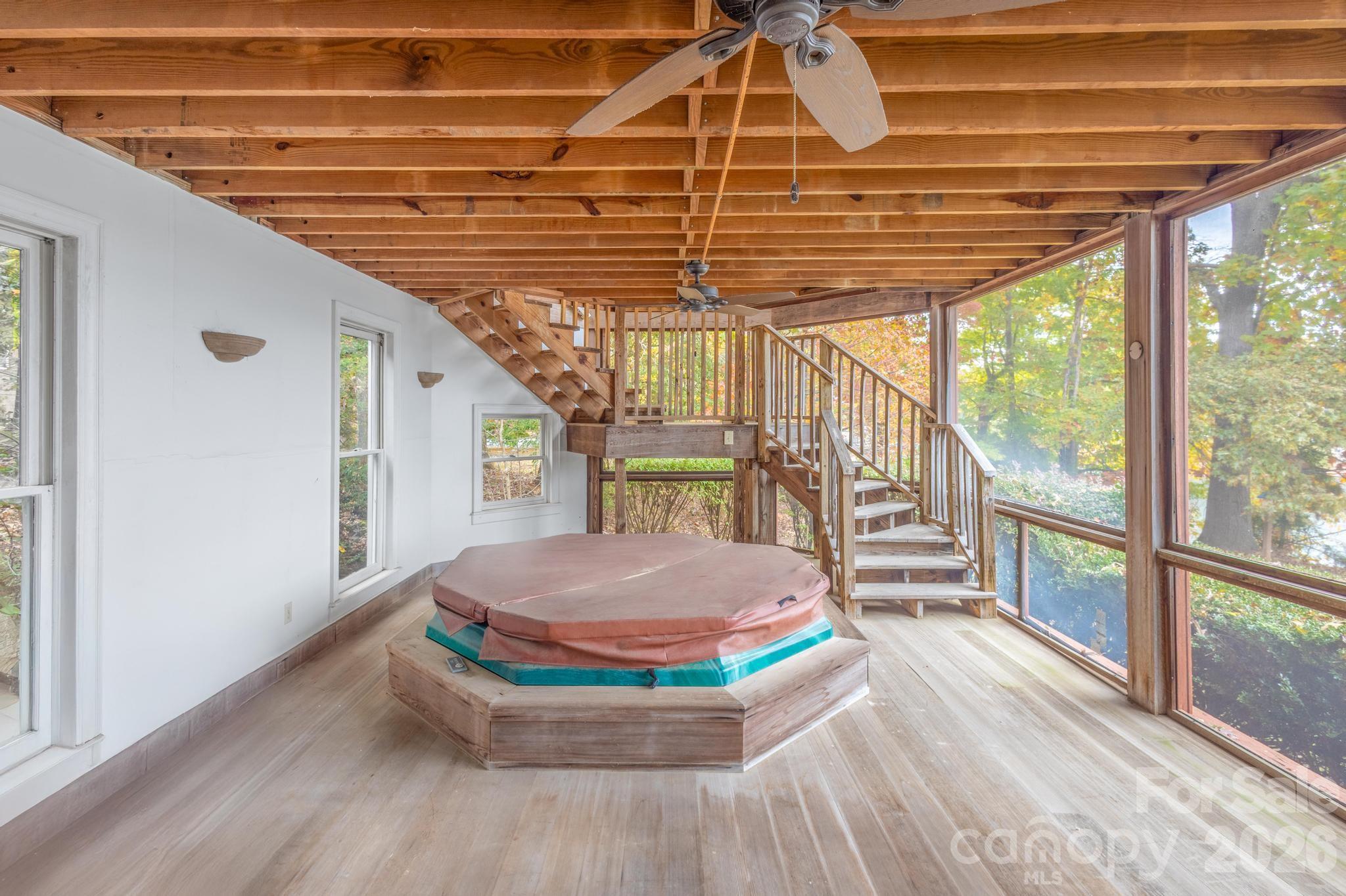 185 Willow Point Road — Troutman