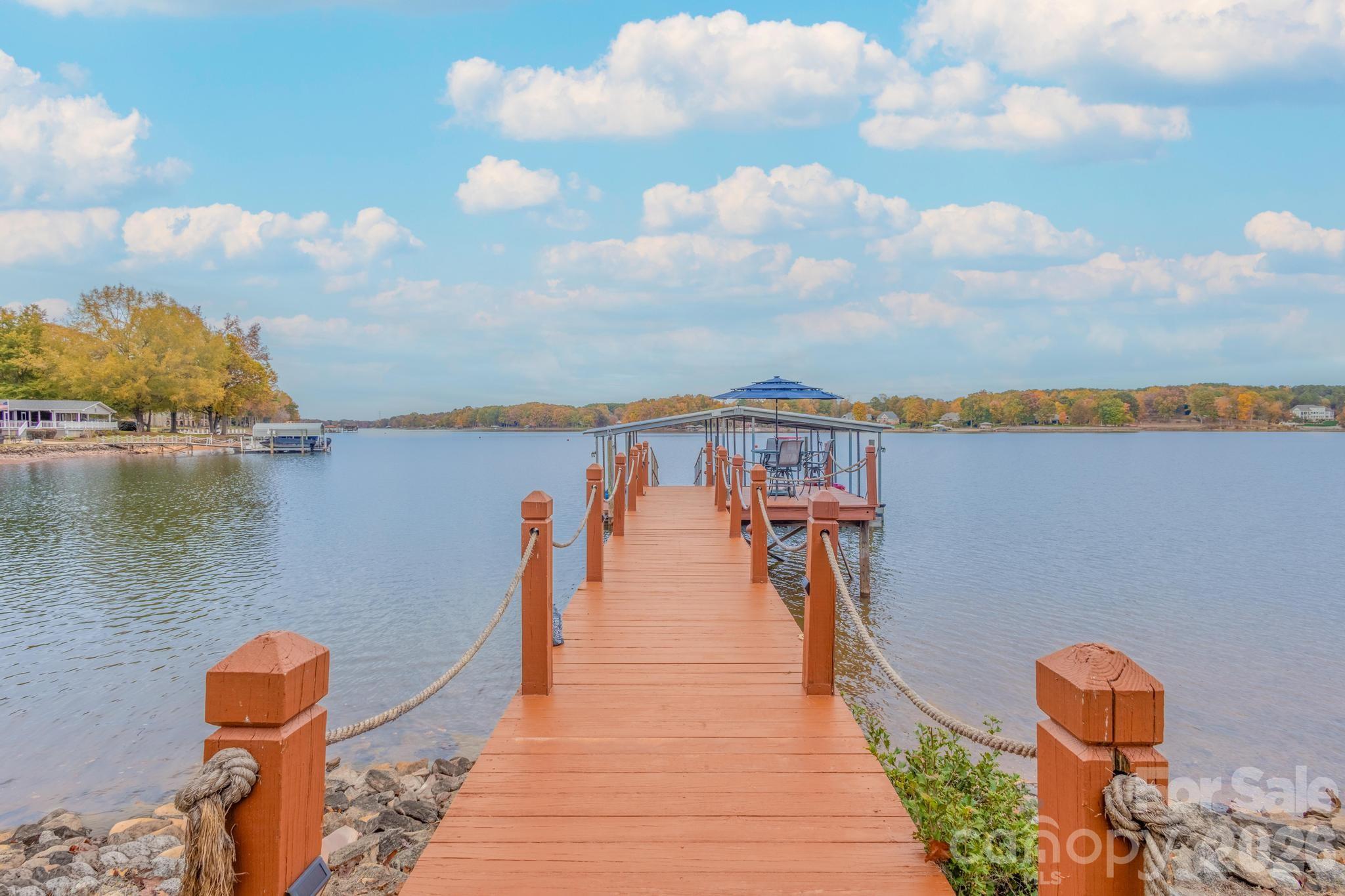 185 Willow Point Road — Troutman