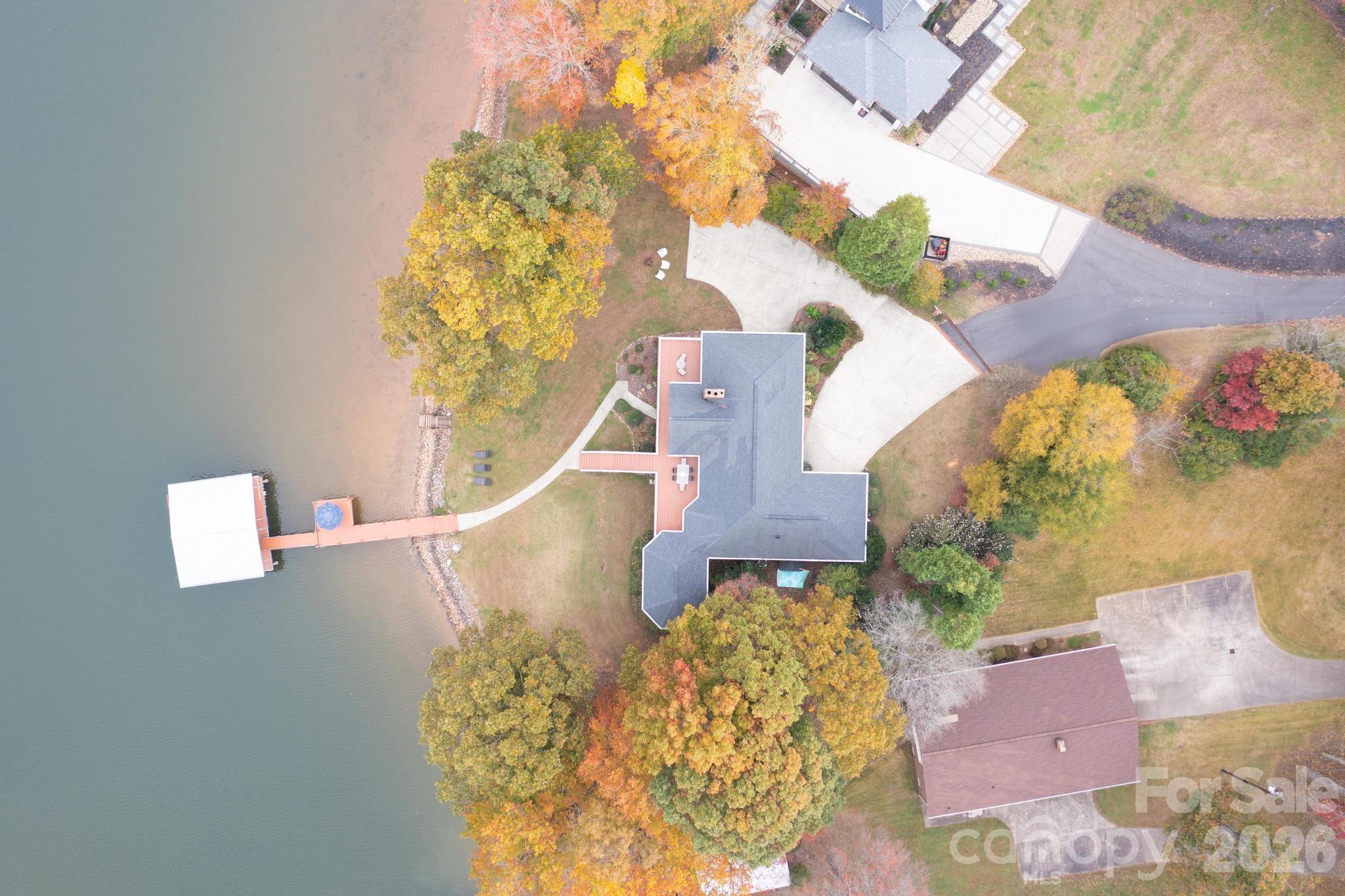 185 Willow Point Road — Troutman
