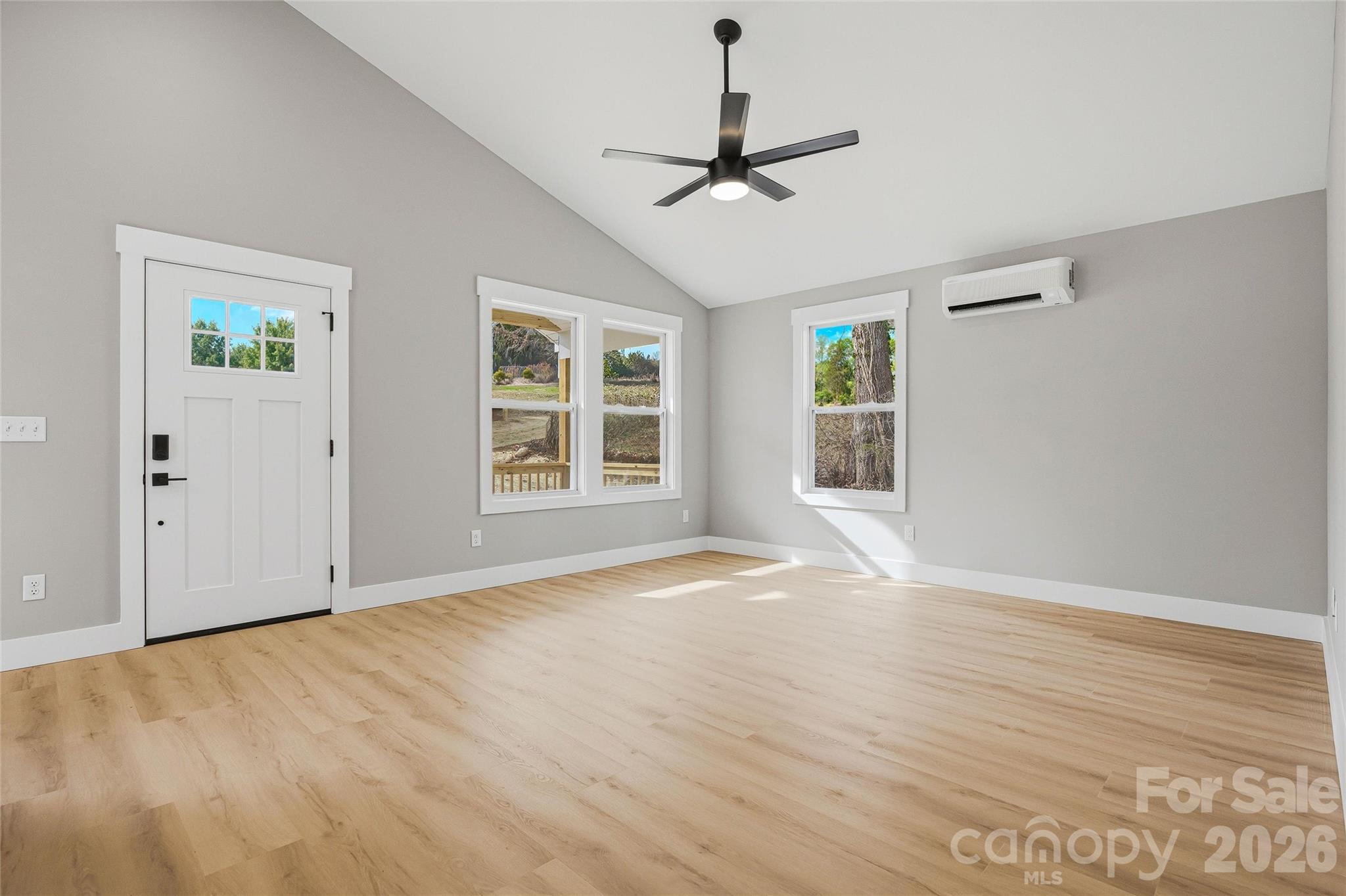 133 Moore Street — Hendersonville