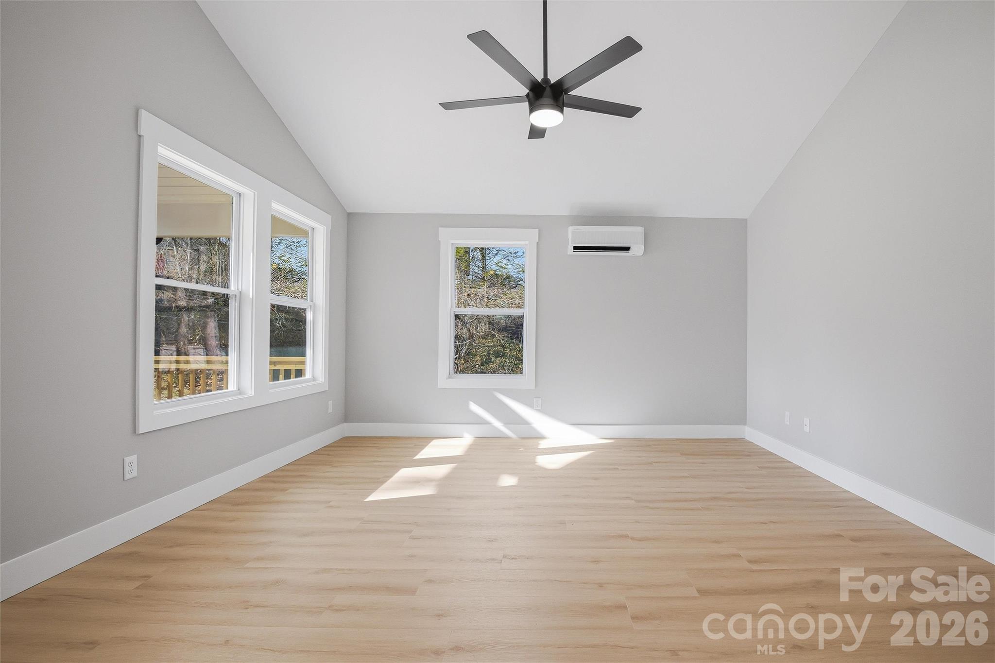 133 Moore Street — Hendersonville
