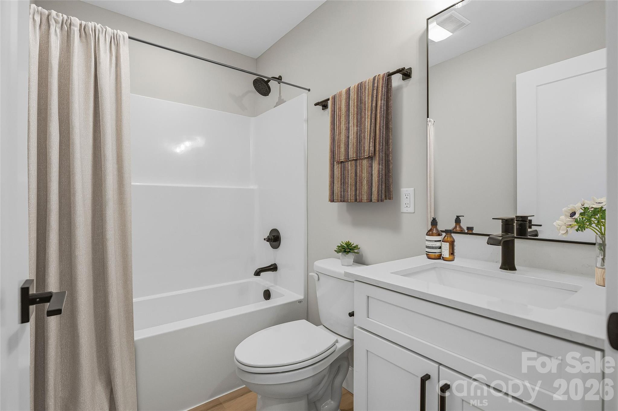 133 Moore Street — Hendersonville