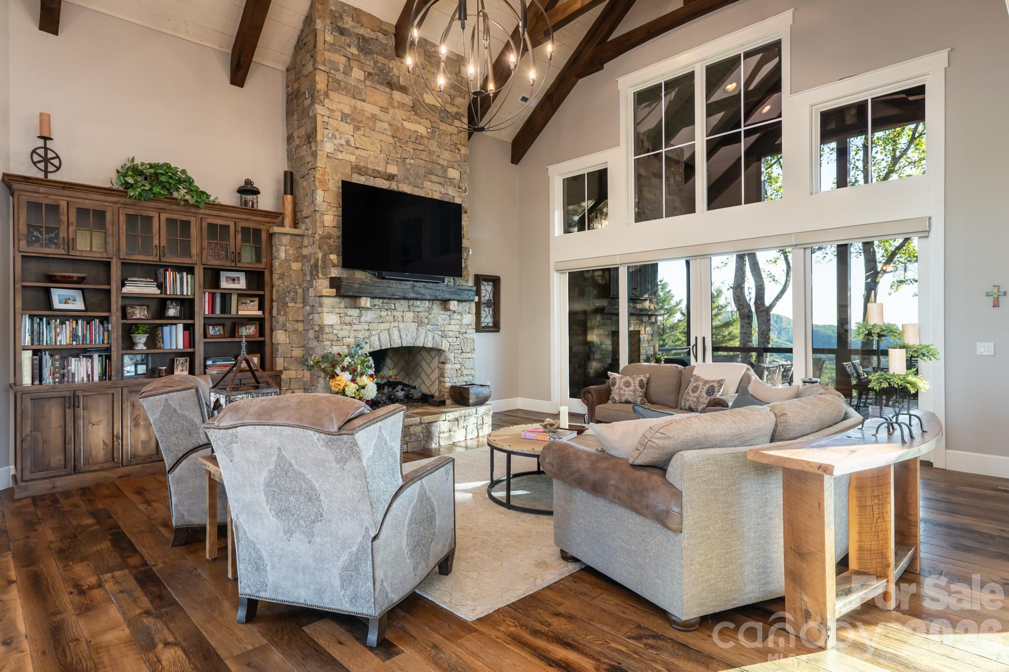31 Bear Tree Court — Hendersonville