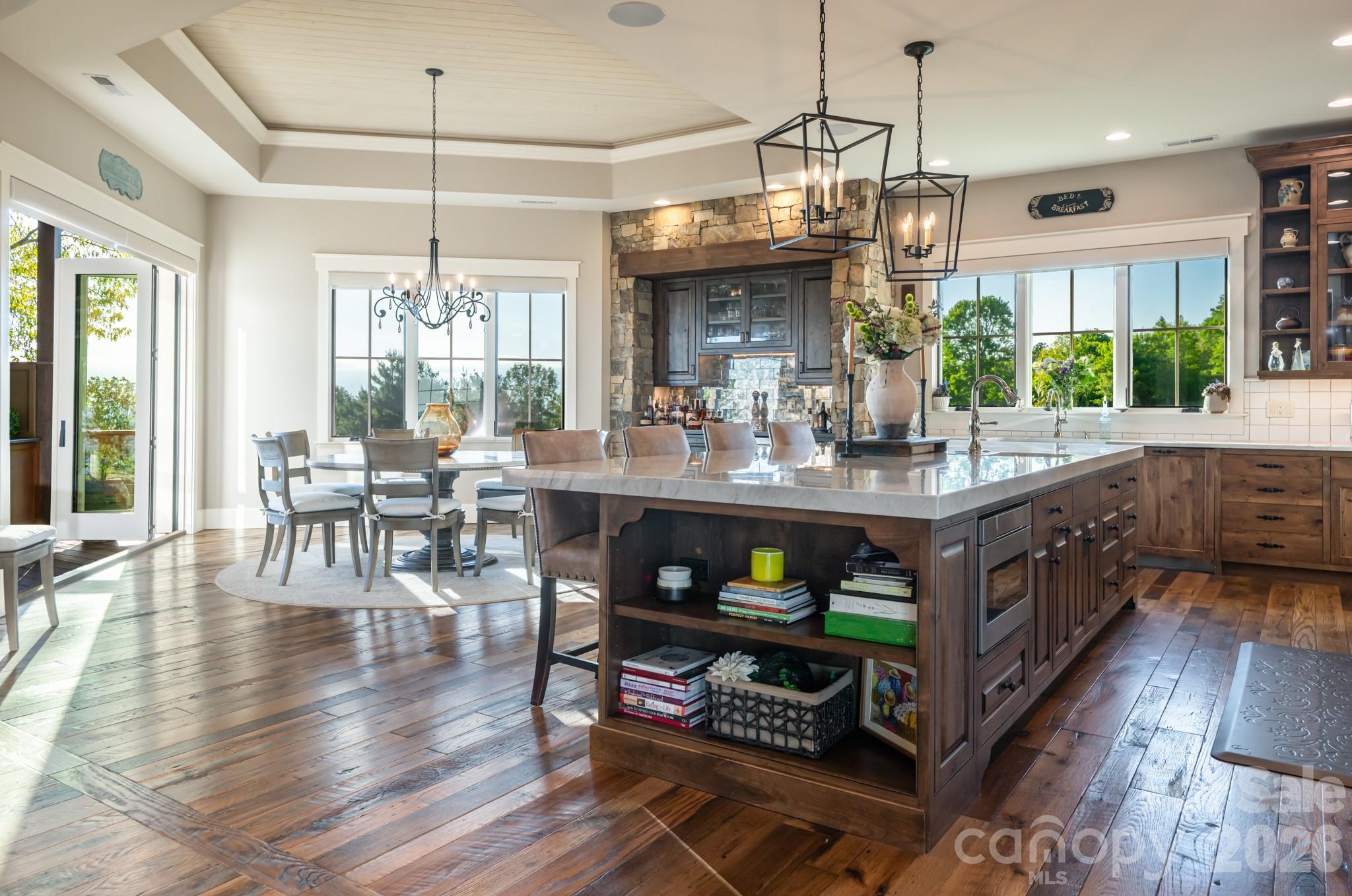 31 Bear Tree Court — Hendersonville