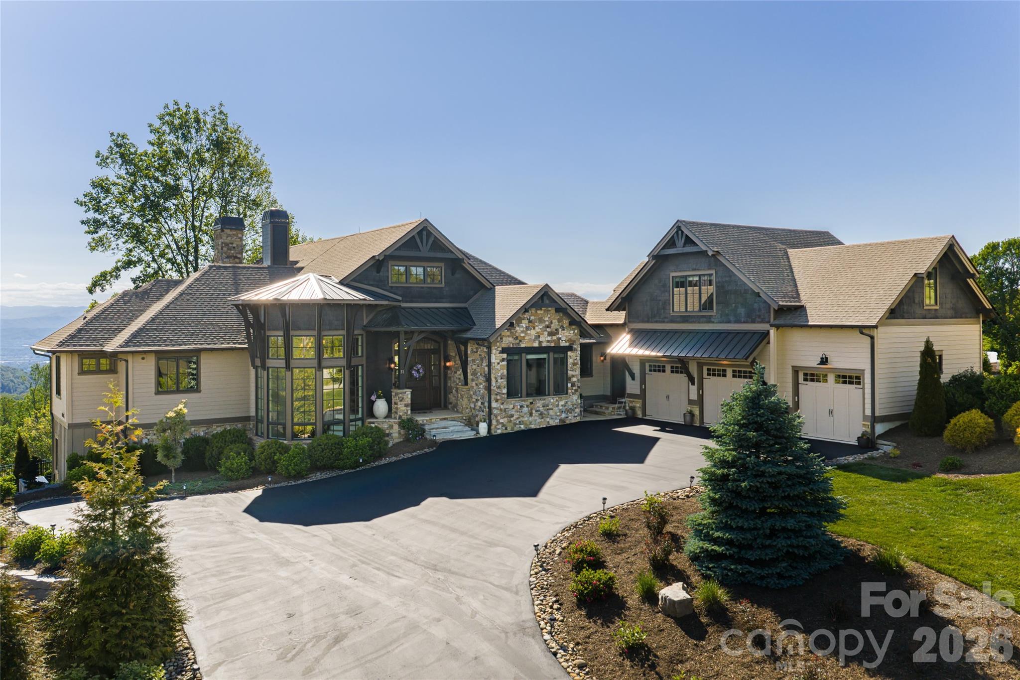 31 Bear Tree Court — Hendersonville