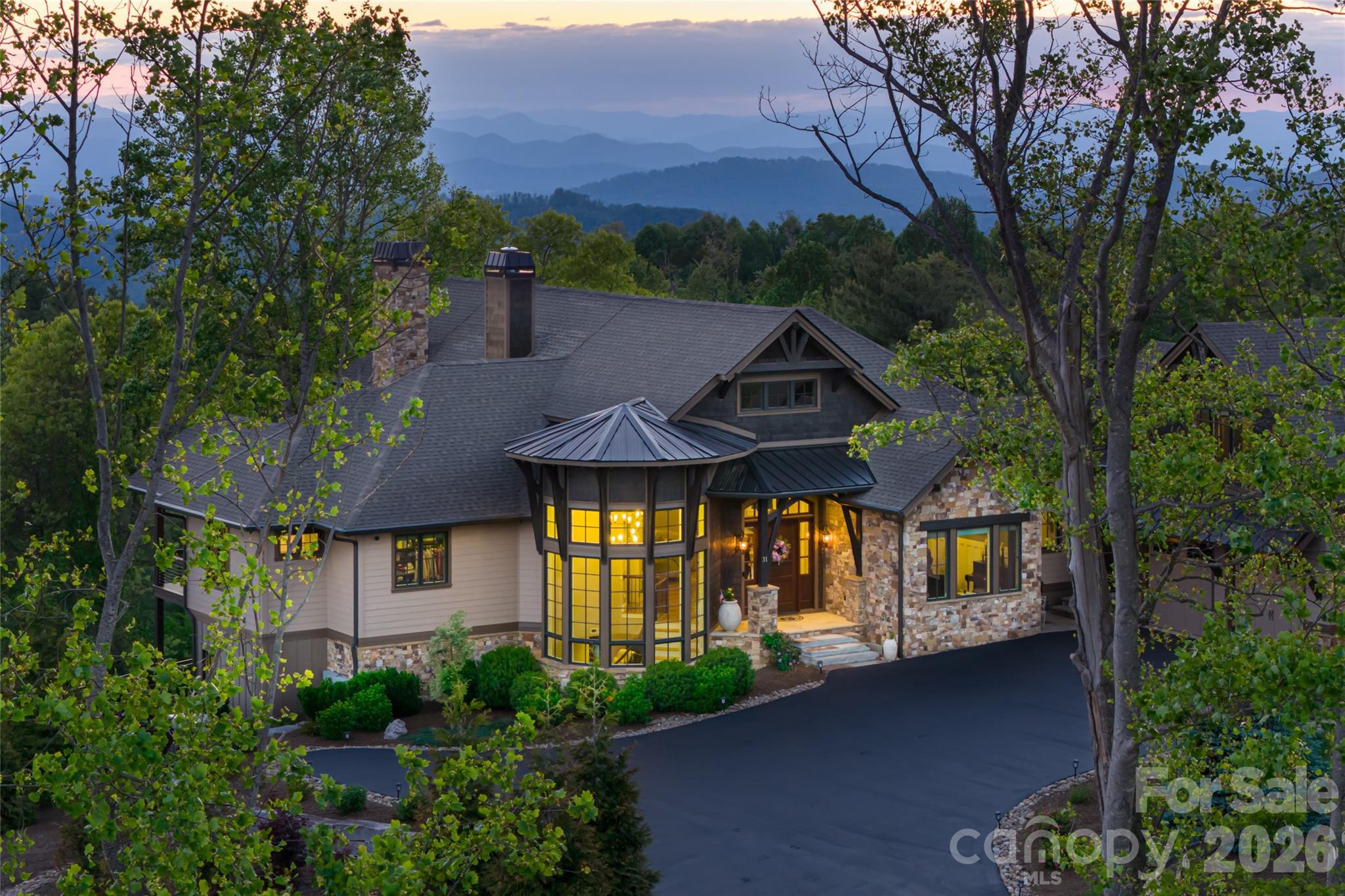 31 Bear Tree Court — Hendersonville