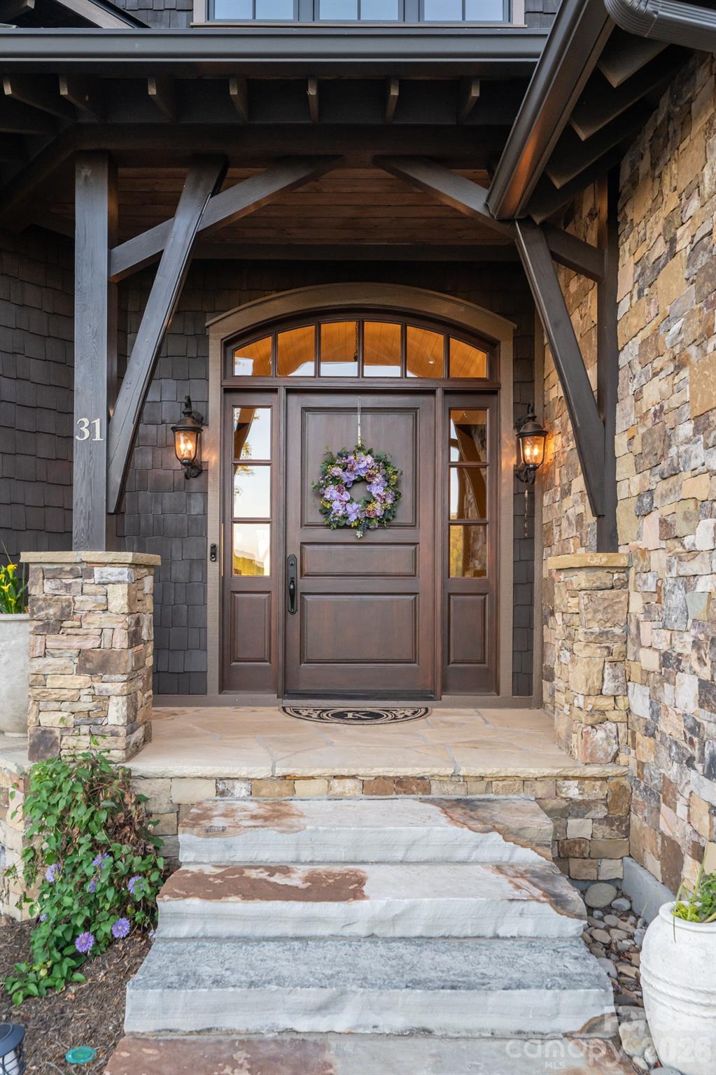 31 Bear Tree Court — Hendersonville