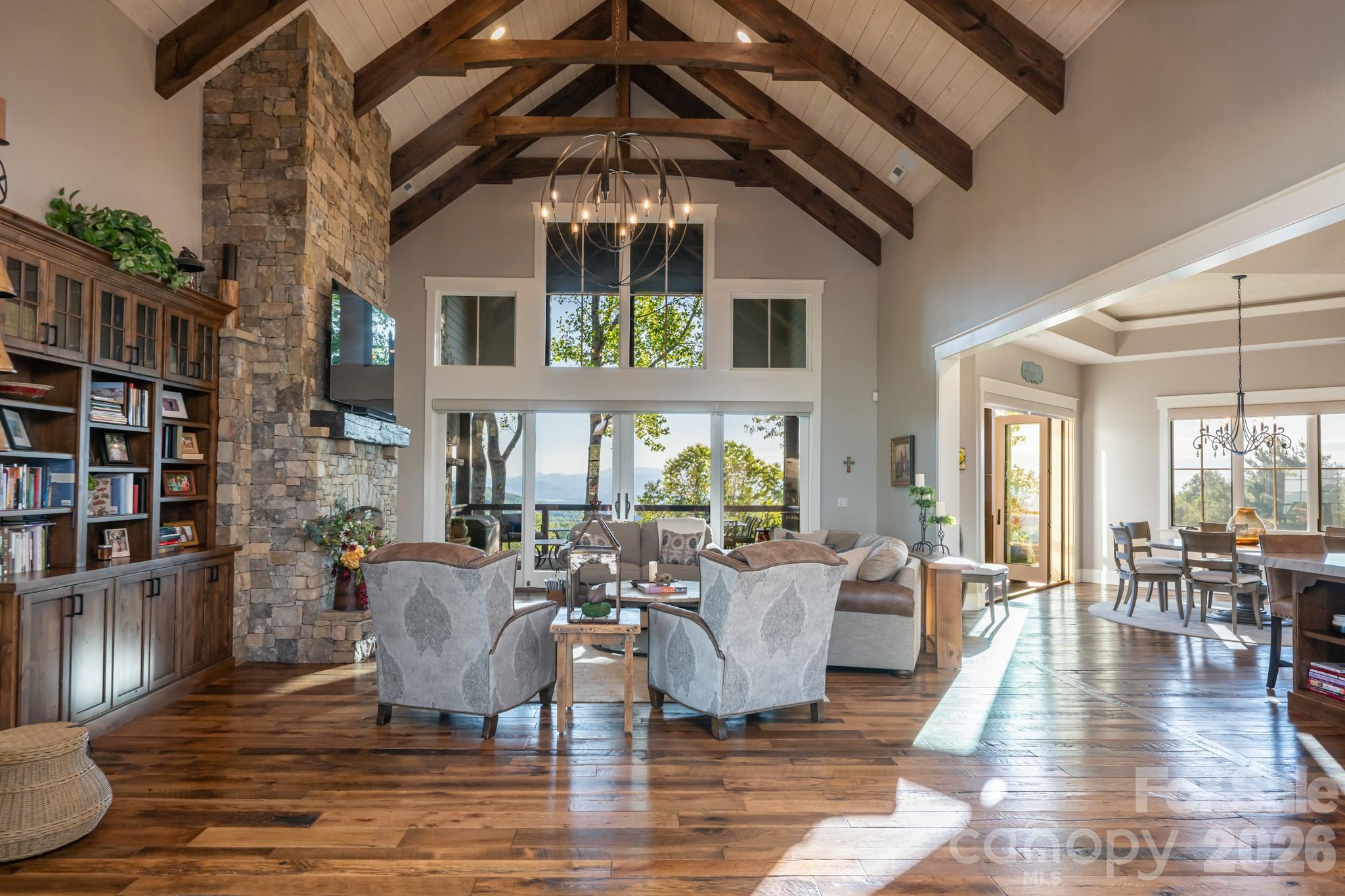 31 Bear Tree Court — Hendersonville