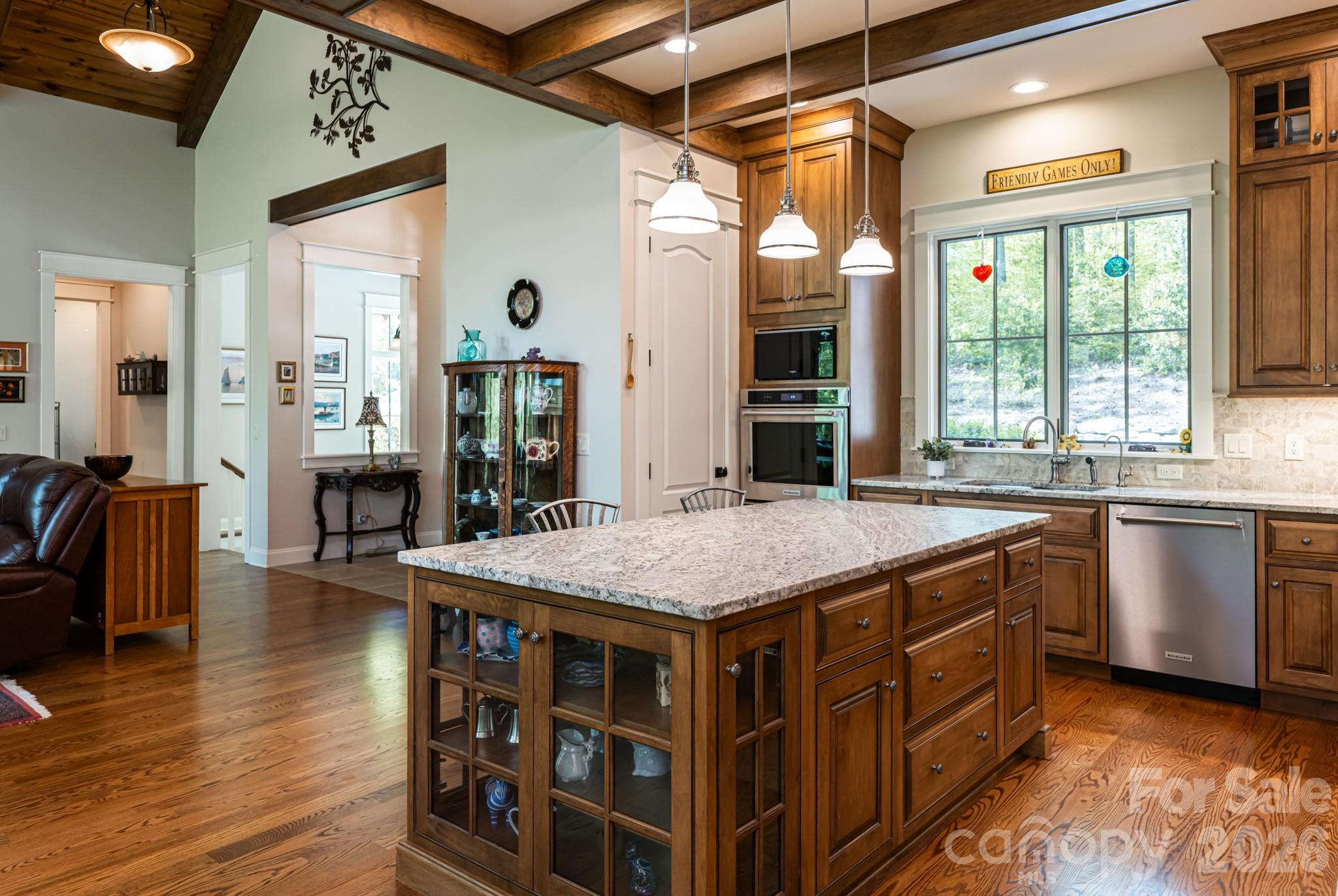 587 Autumn Sky Drive — Hendersonville