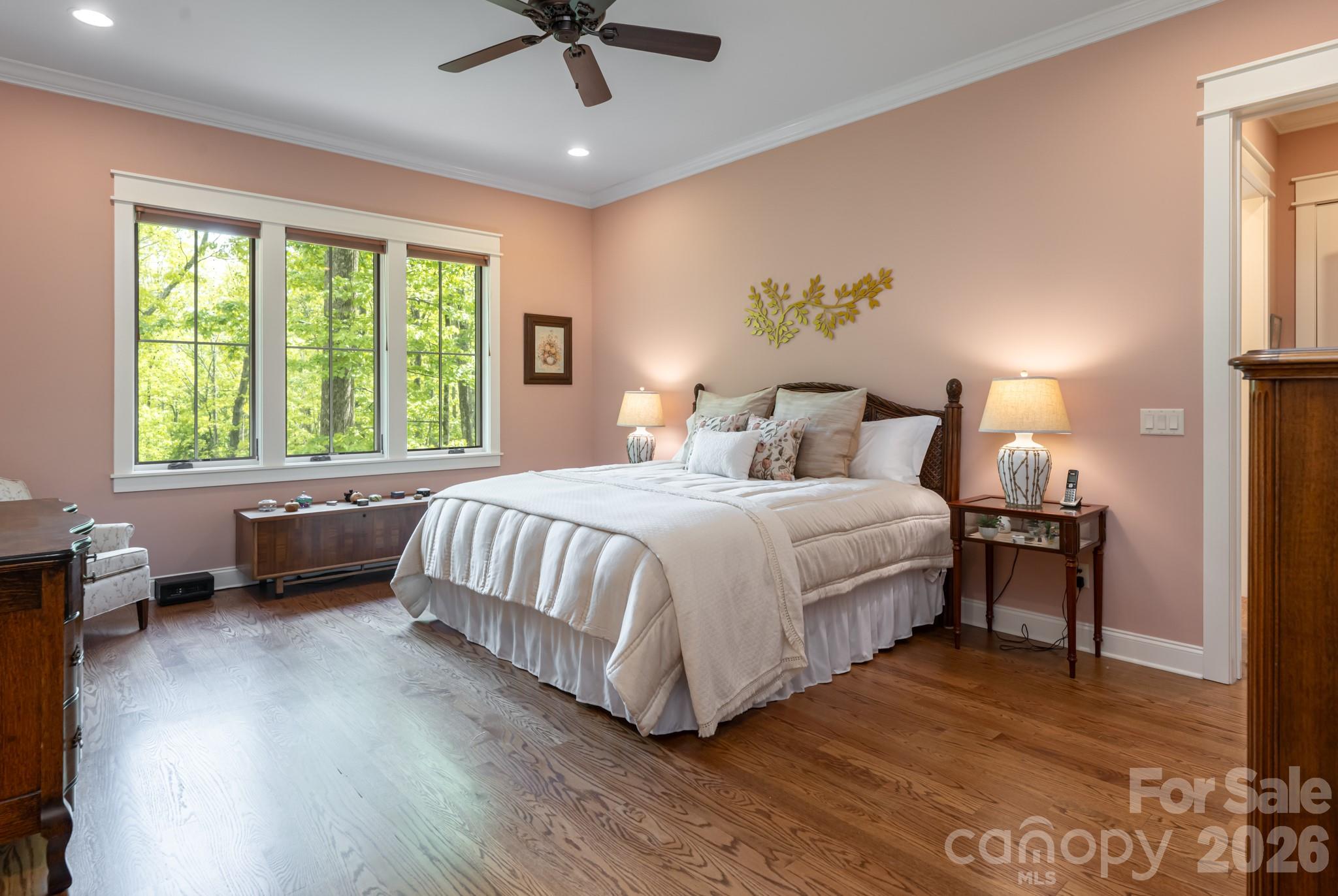 587 Autumn Sky Drive — Hendersonville