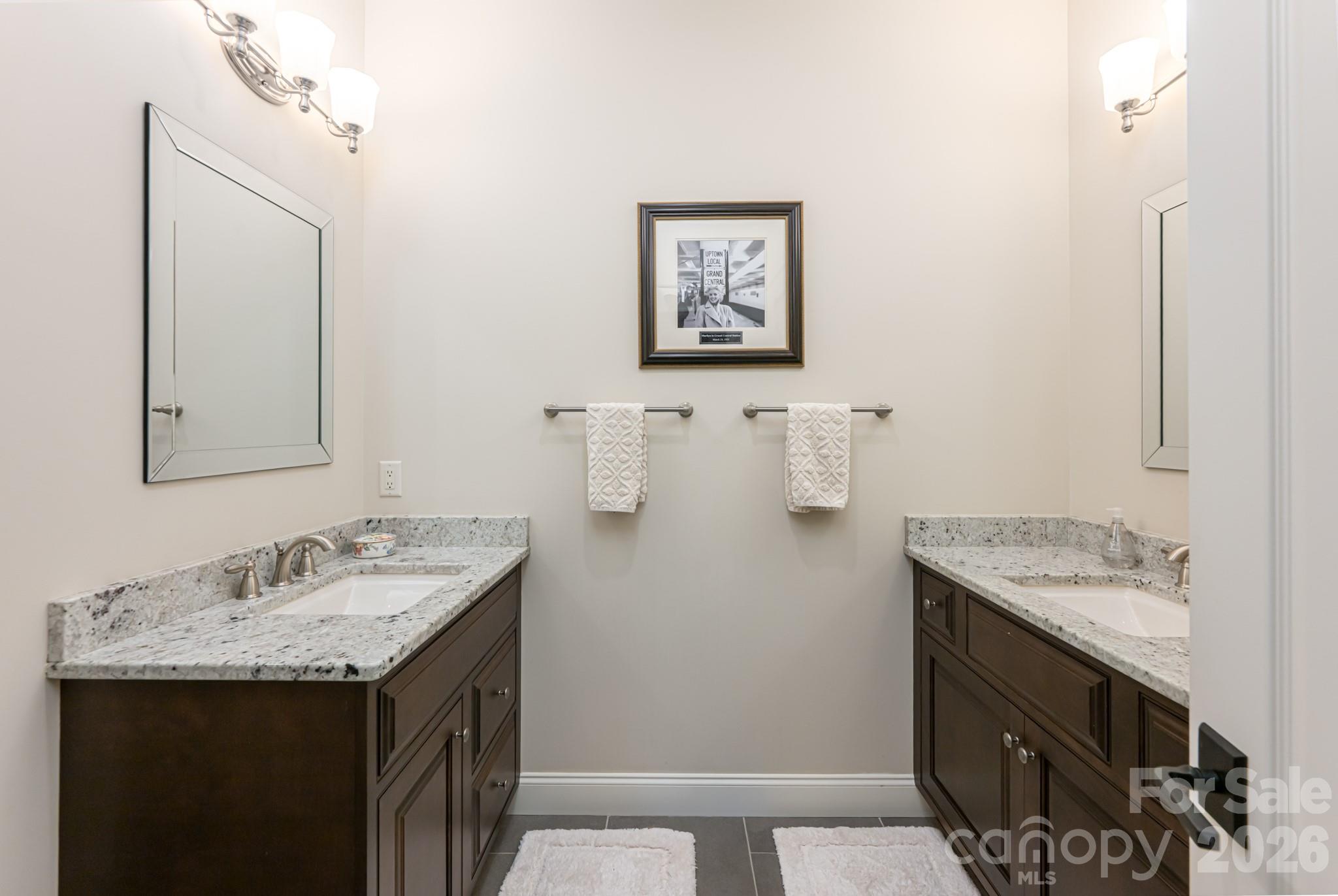 587 Autumn Sky Drive — Hendersonville