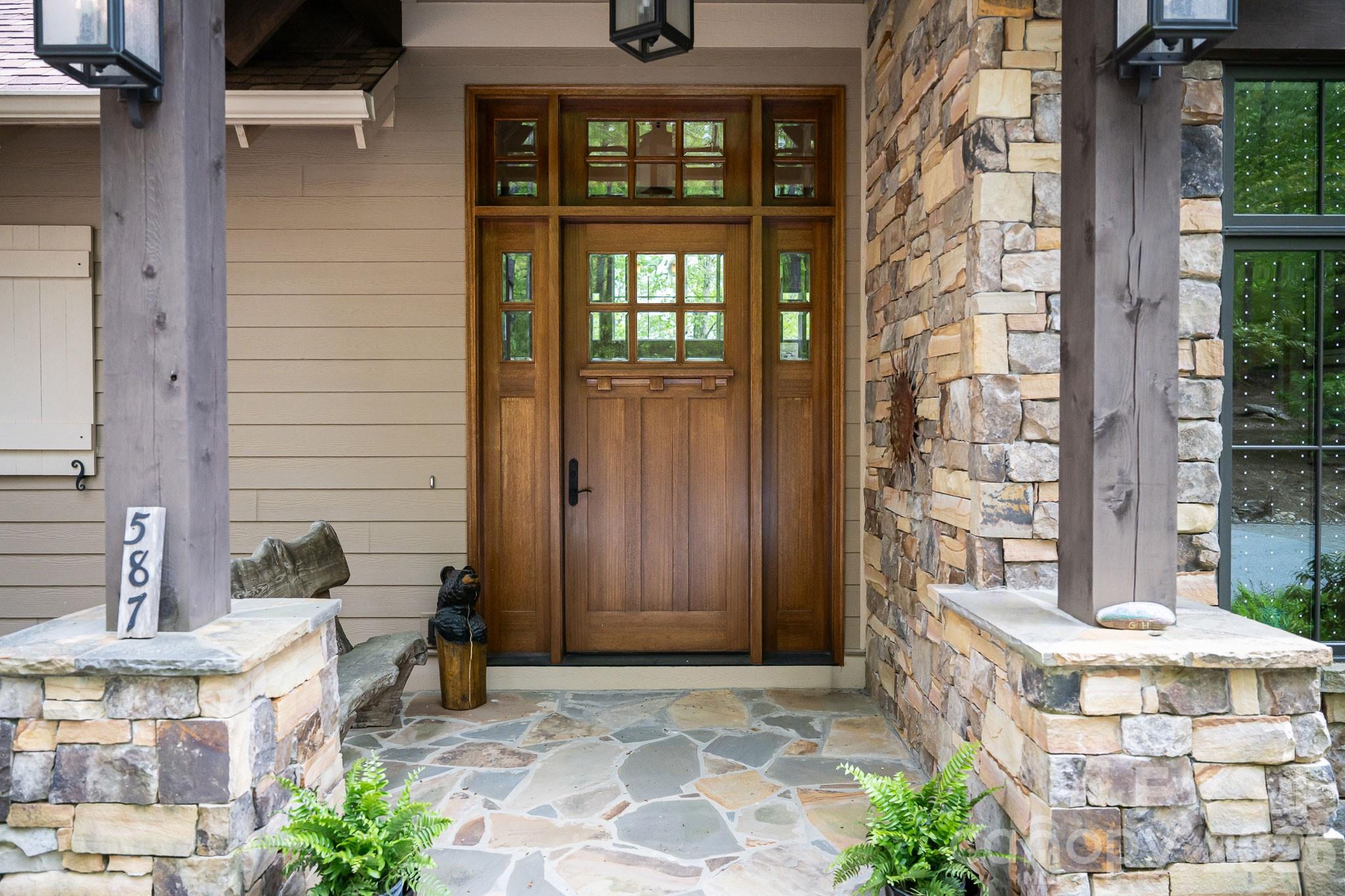 587 Autumn Sky Drive — Hendersonville