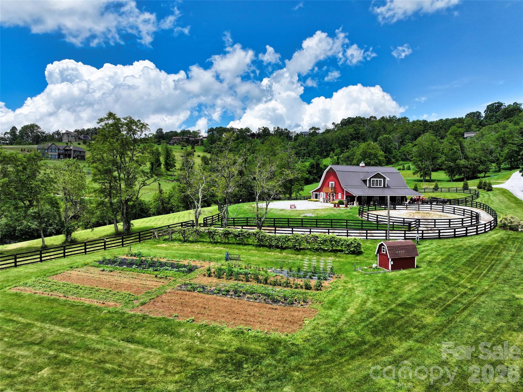 587 Autumn Sky Drive — Hendersonville