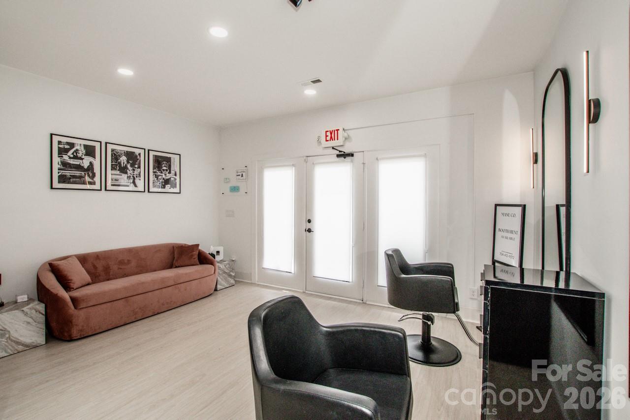 21329 Catawba Avenue — Cornelius