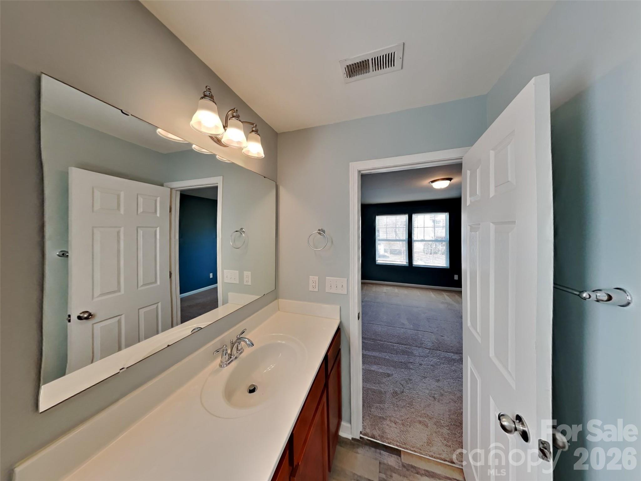 814 Sarah Laura Lane — Statesville