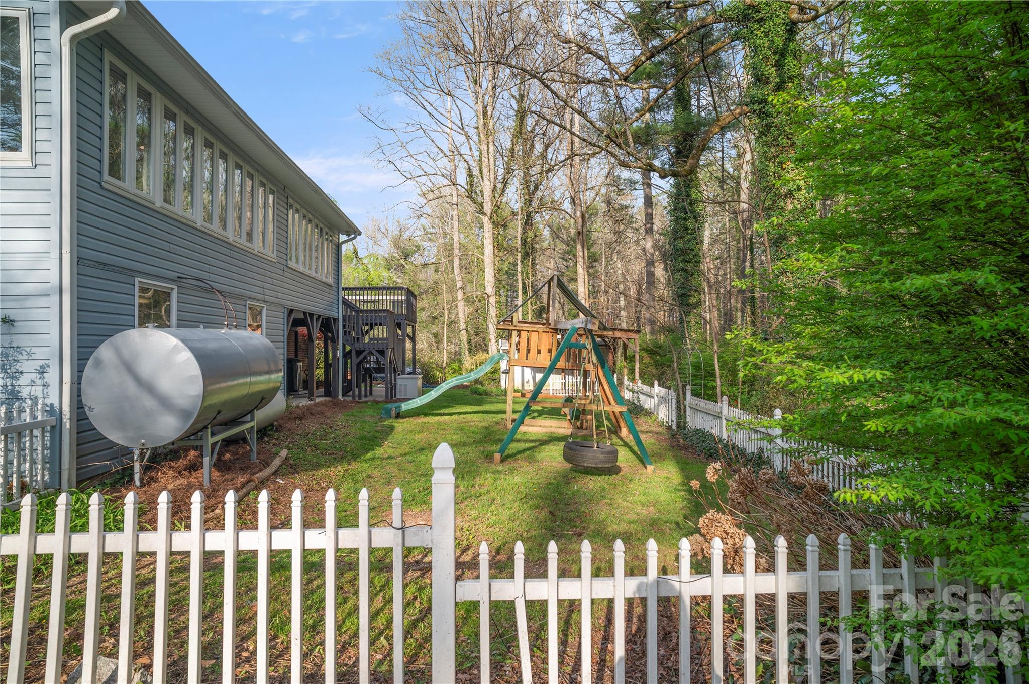 3002 Kanuga Road — Hendersonville