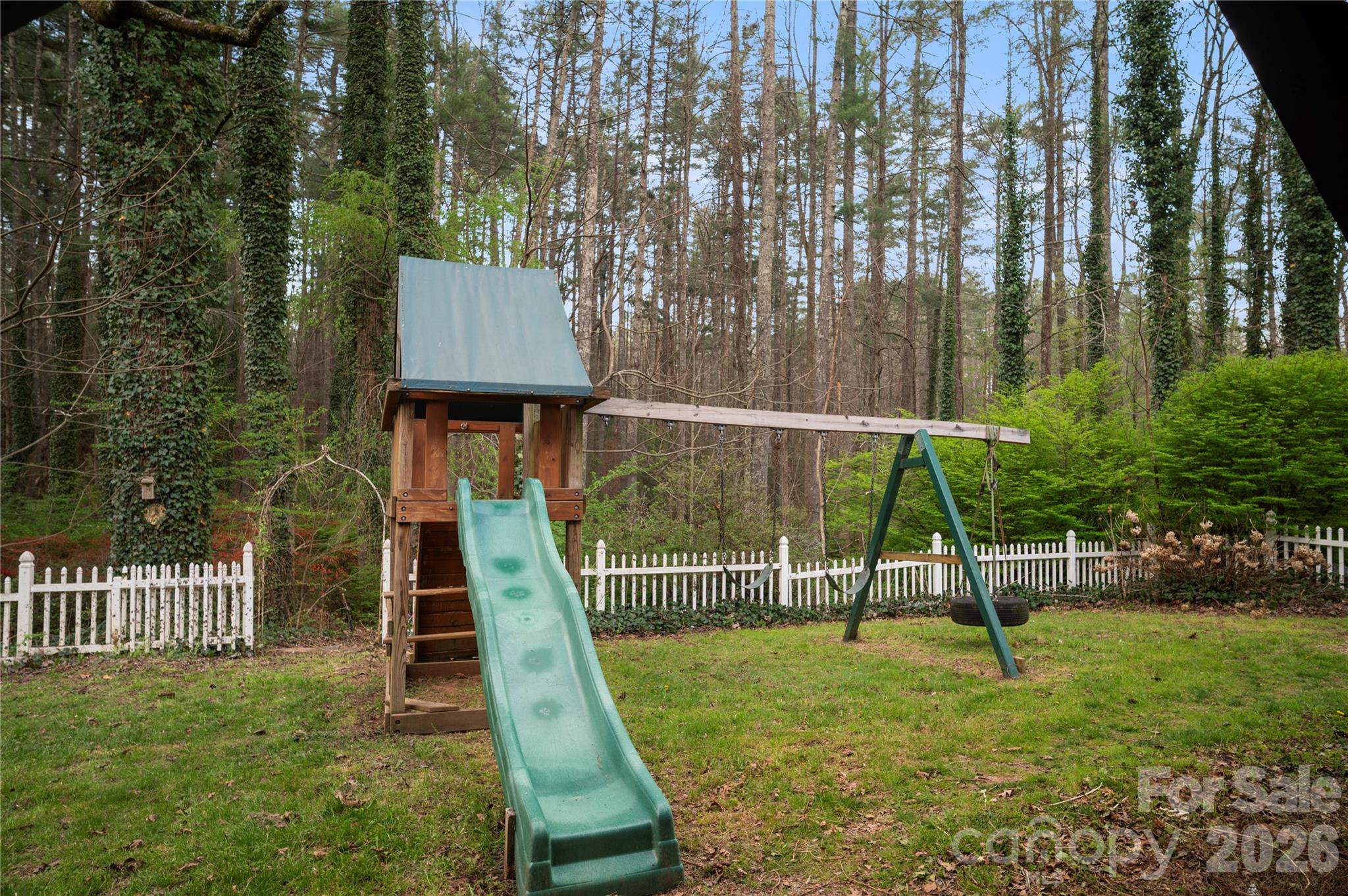 3002 Kanuga Road — Hendersonville