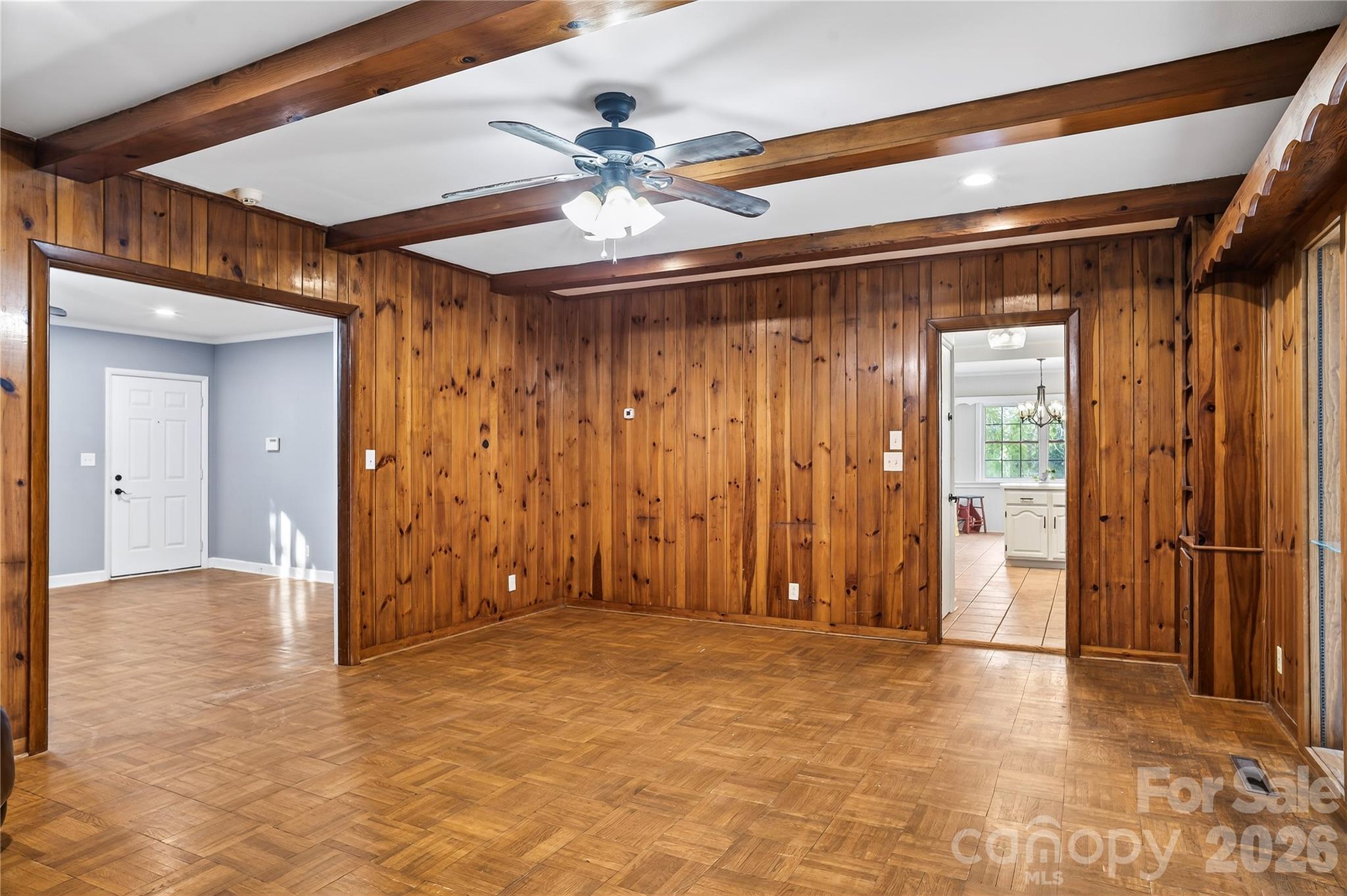 3002 Kanuga Road — Hendersonville