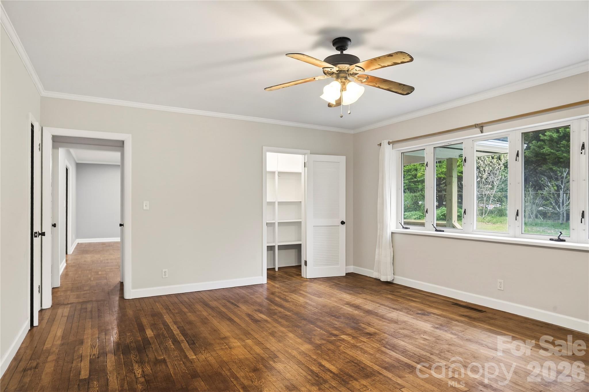 3002 Kanuga Road — Hendersonville