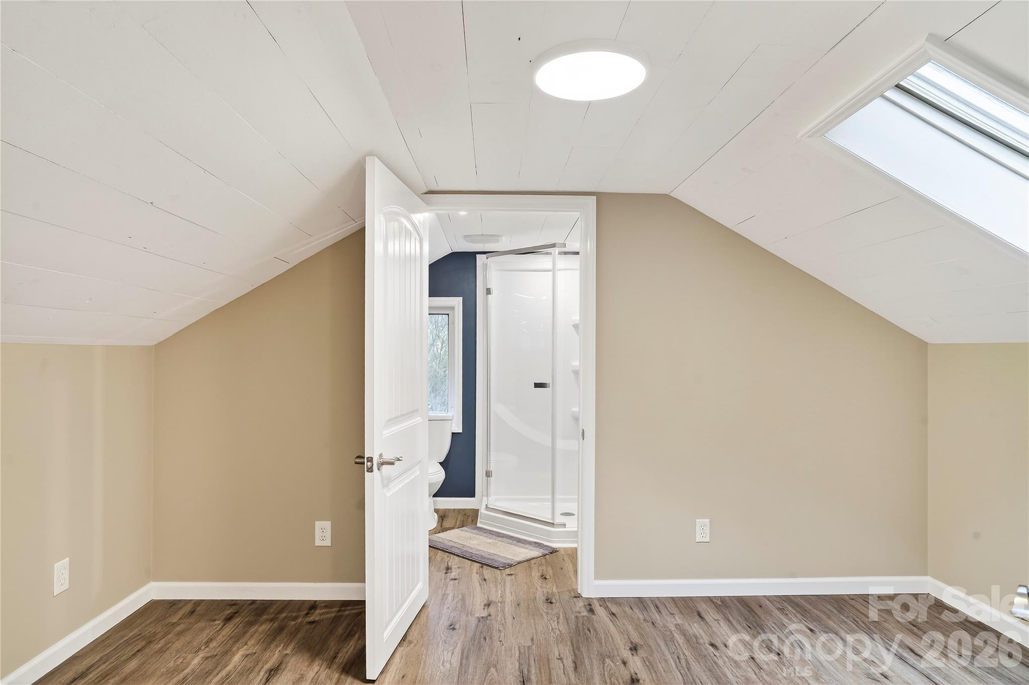 3002 Kanuga Road — Hendersonville