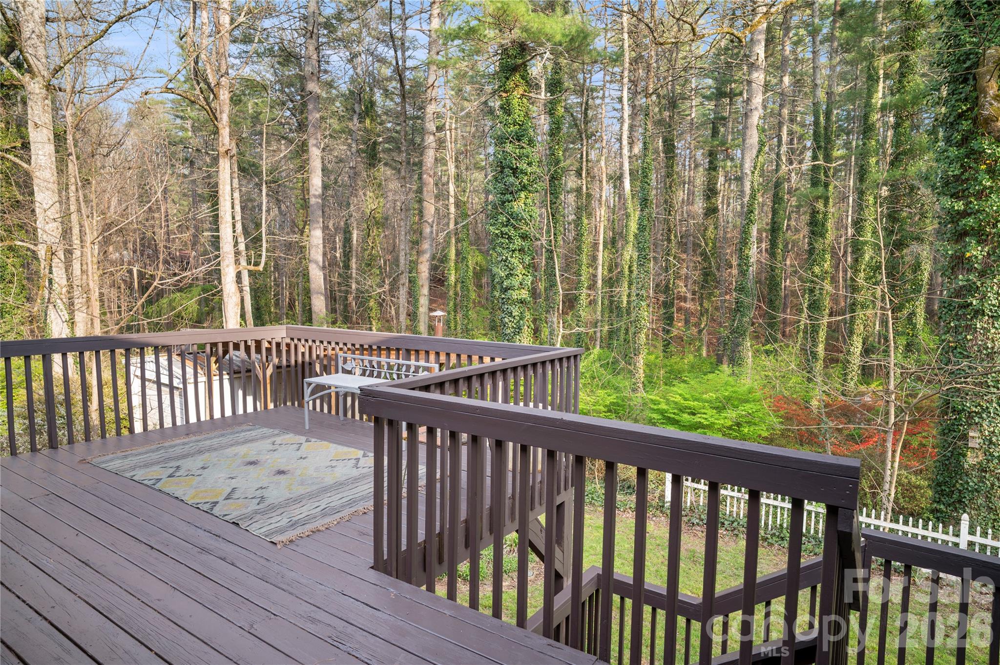 3002 Kanuga Road — Hendersonville
